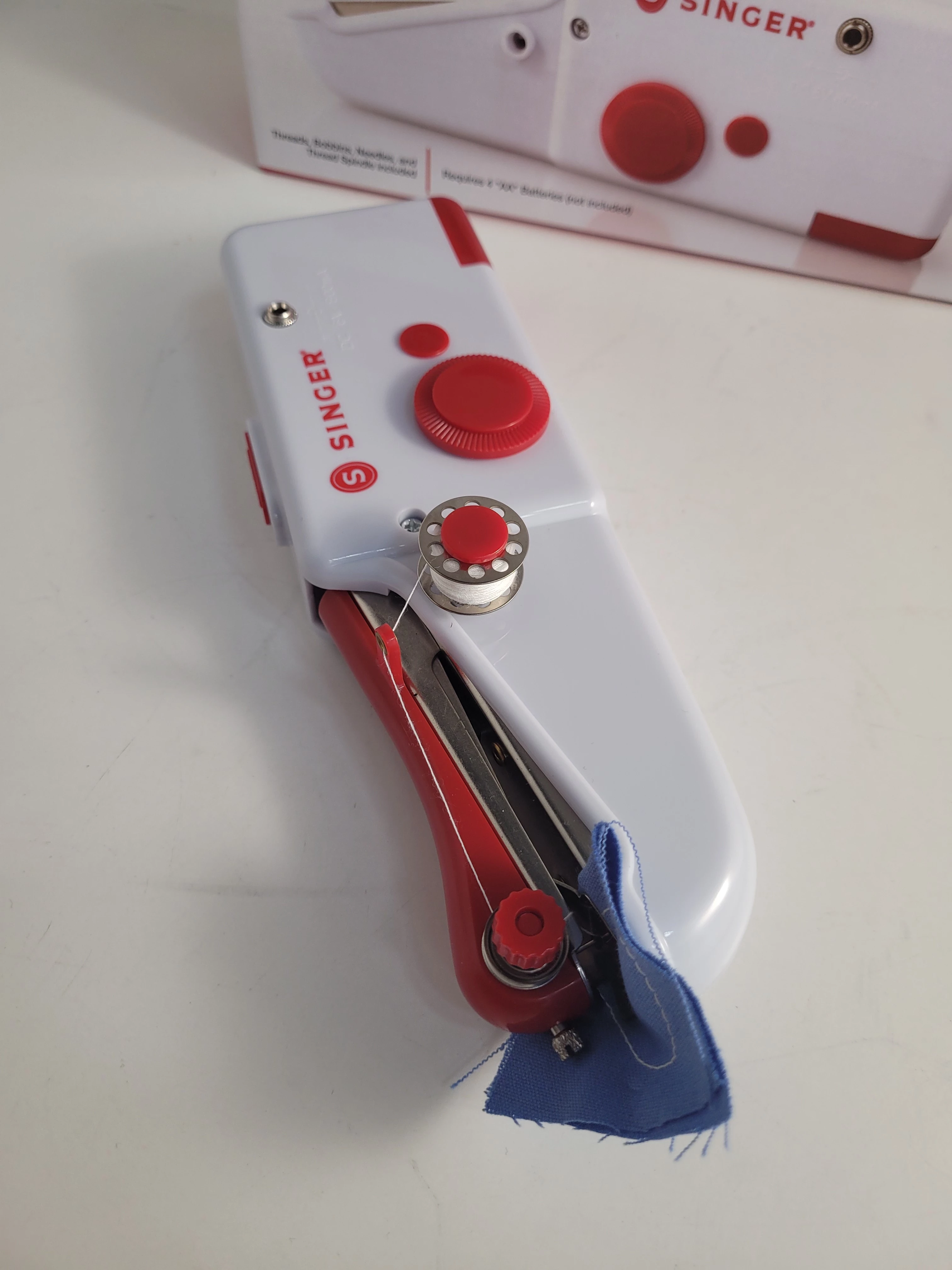 maszyna-do-szycia-singer-mini-5587-komplet-ean-gtin-7393033106973