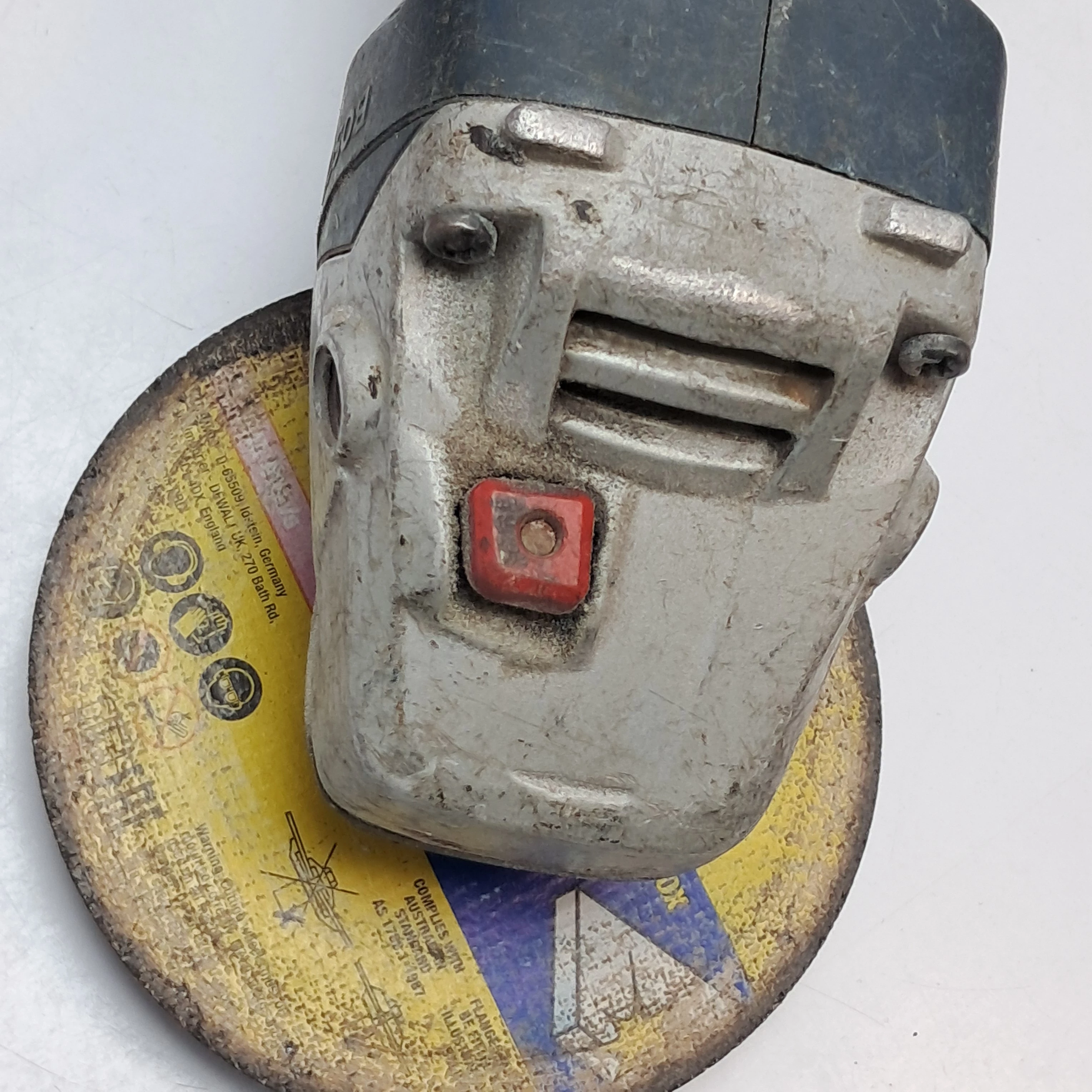 szlifierka-katowa-bosch-gws-18-125-aku-40-lad-rodzaj-zasilania-128529-1