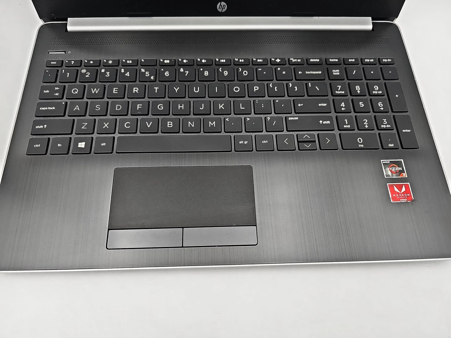 laptop-hp-15-db1005nw-amd-ryzen-3-3200u-4gb-ram-256-ssd-ean-gtin-6131955137436