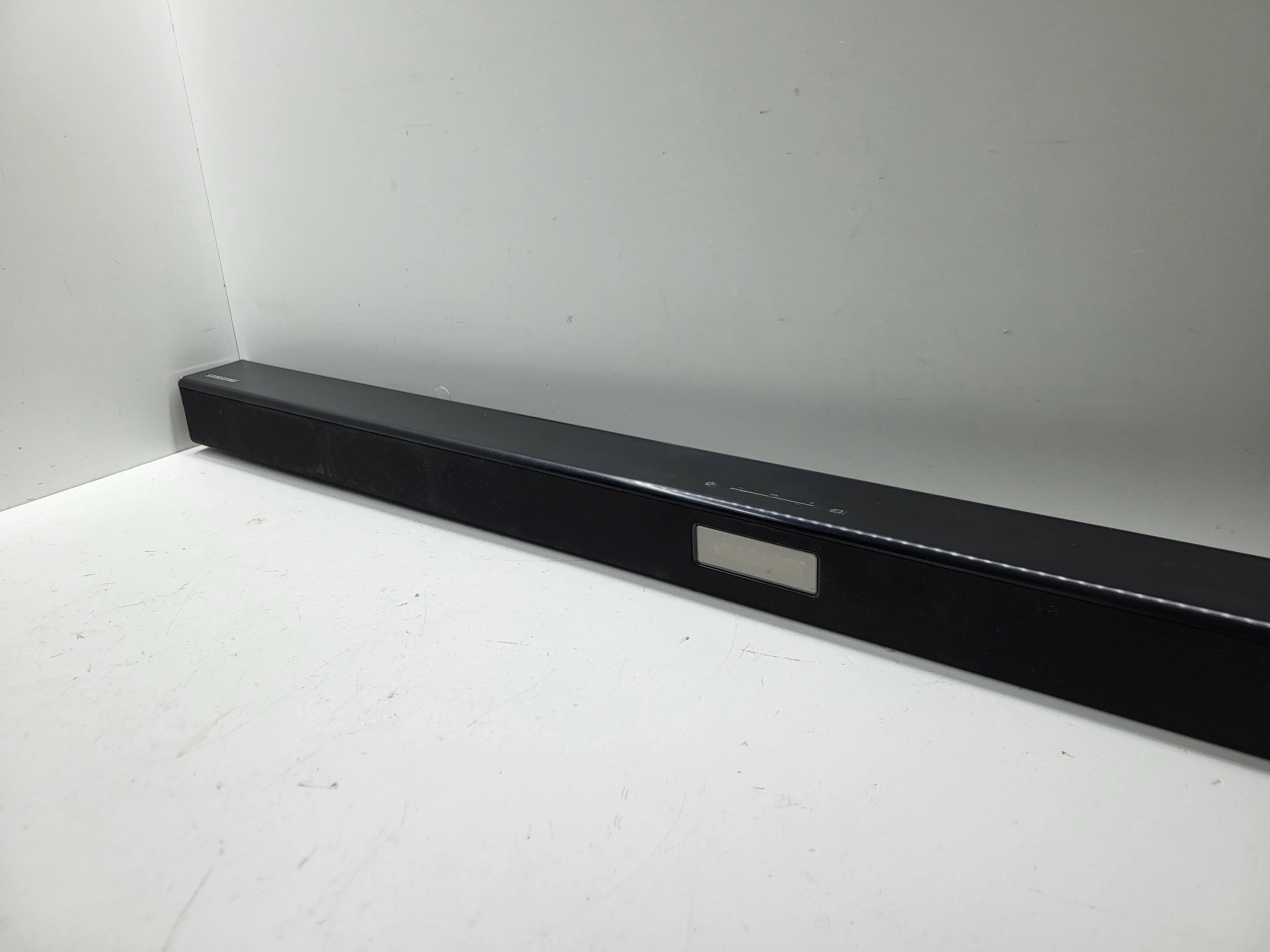 soundbar-samsung-hw-j450-stan-11323-2
