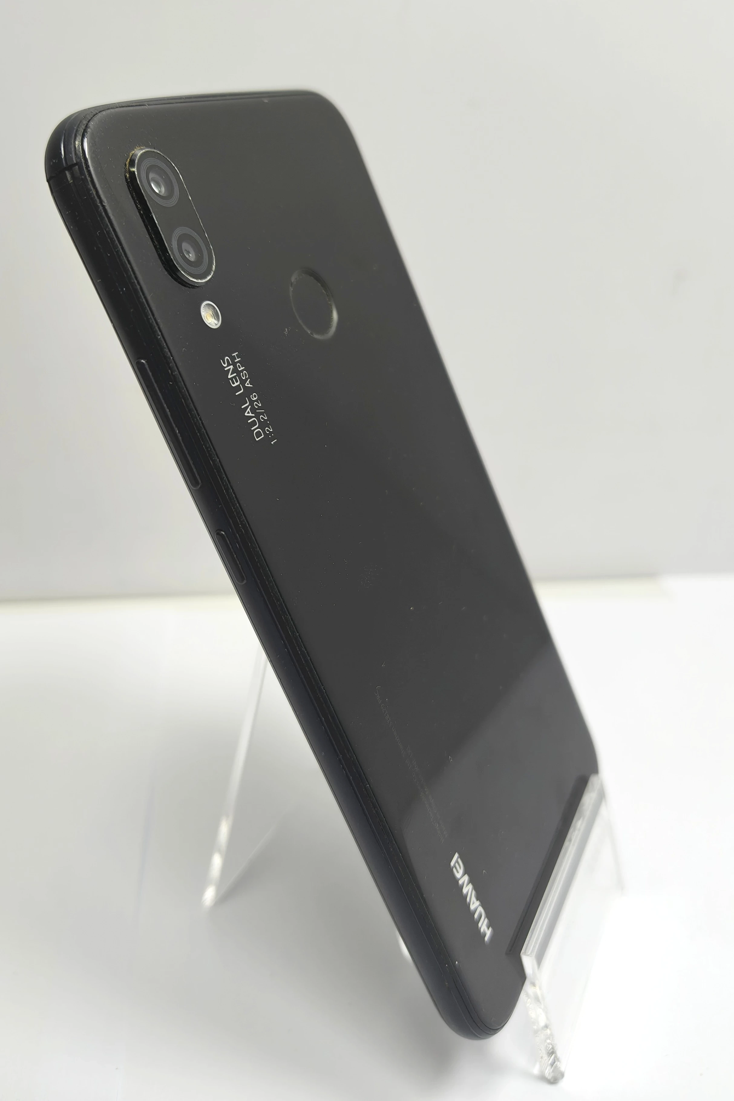 telefon-huawei-p20-lite-464gb-pekniety-ekran-solo-stan-11323-2