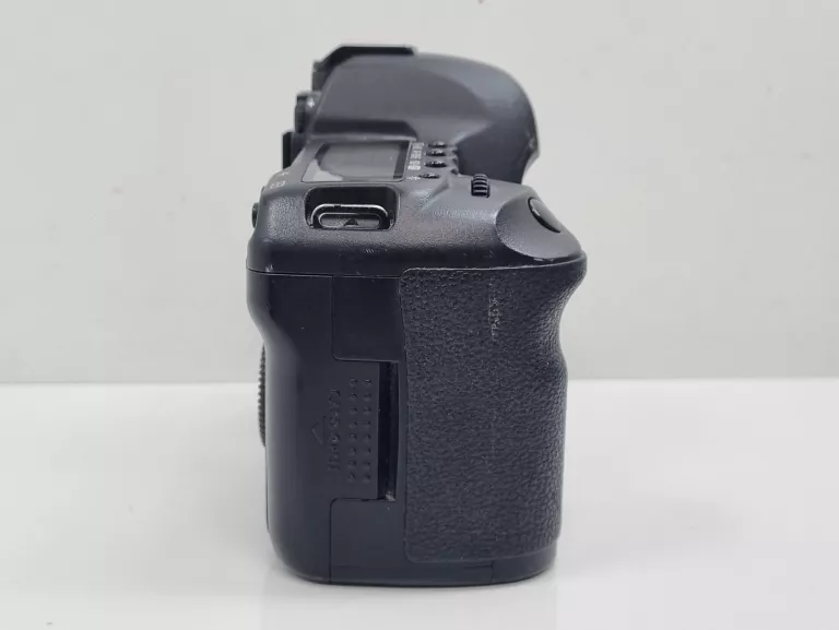 lustrzanka-canon-eos-5d-mark-ii-body-obiektyw-helios-44-2-58-mm-w-zestawie-814-1