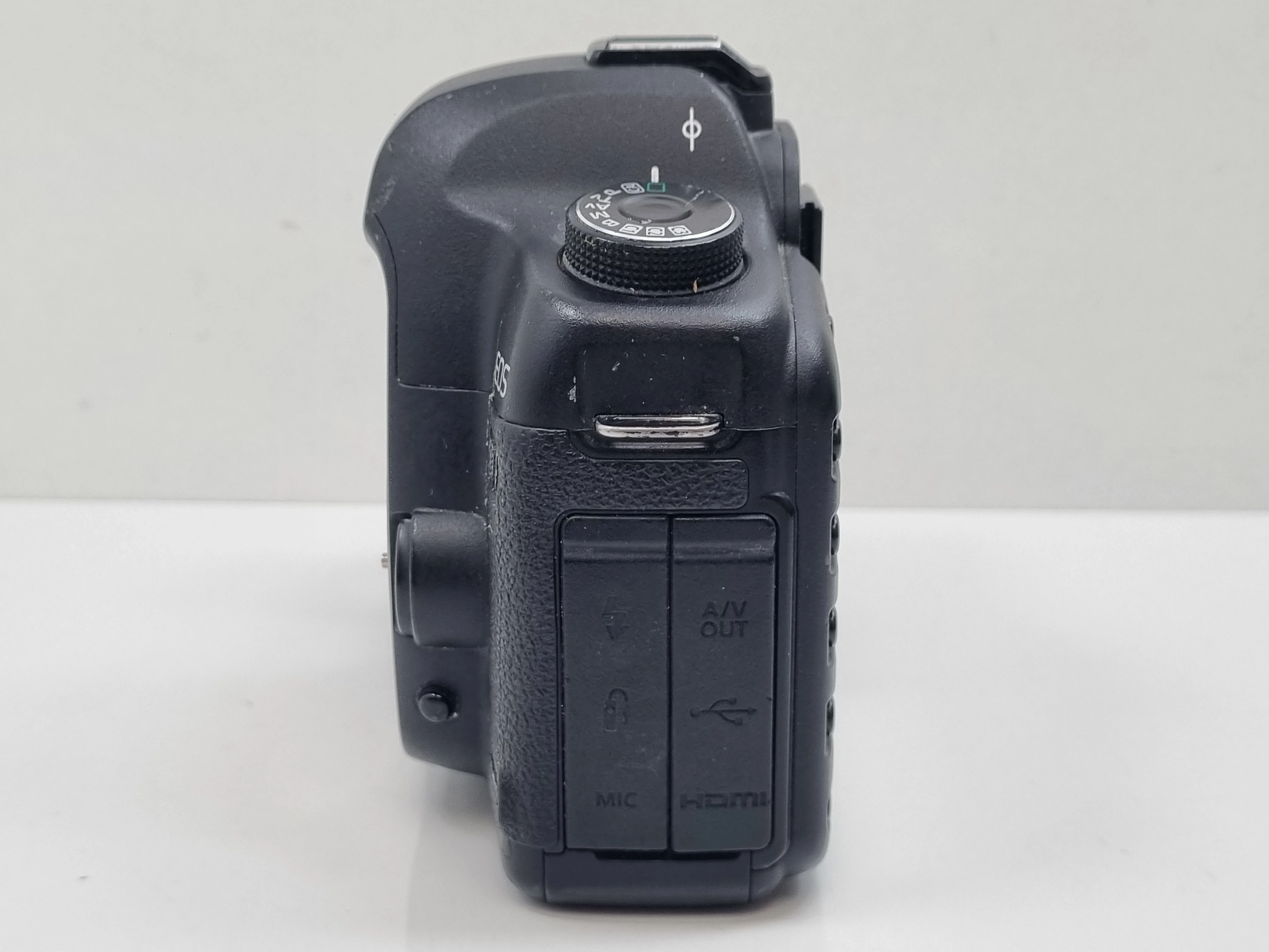 lustrzanka-canon-eos-5d-mark-ii-body-obiektyw-helios-44-2-58-mm-stan-11323-2