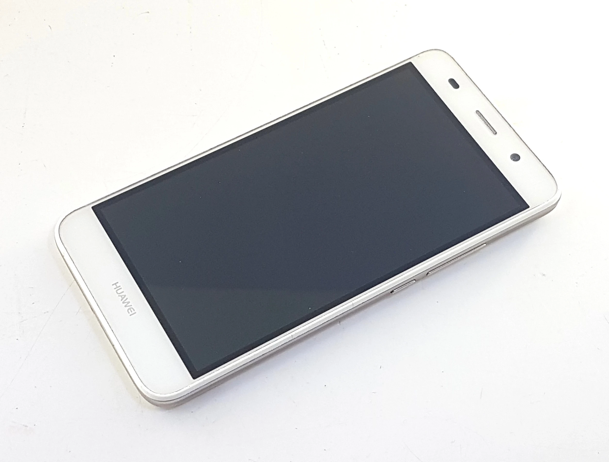 huawei-y6-18gb-system-operacyjny-4388-1