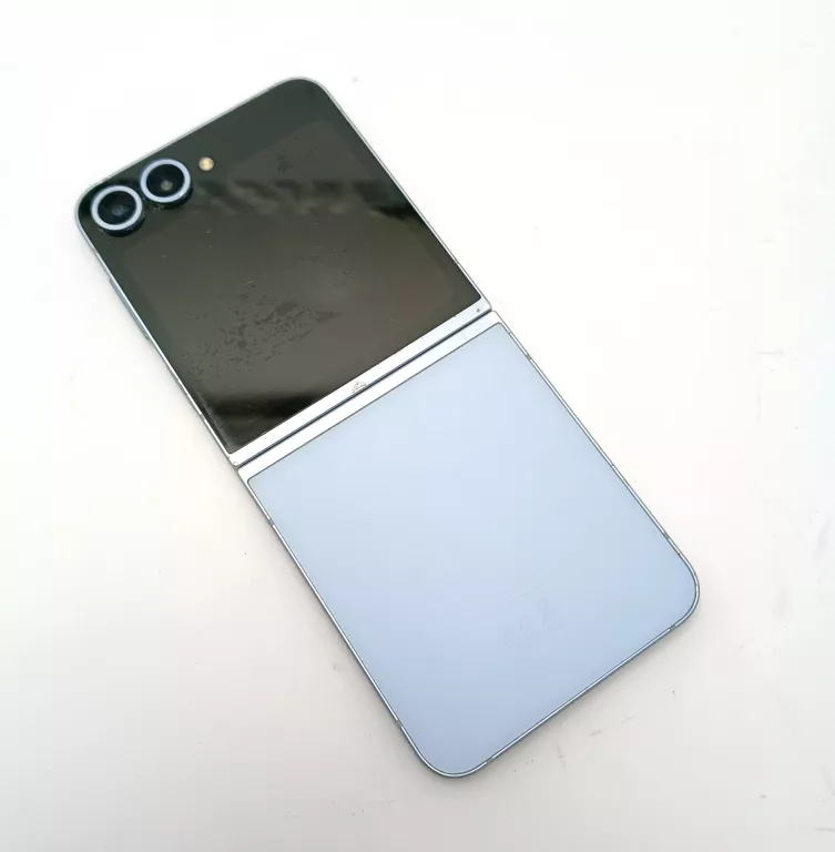 telefon-samsung-galaxy-z-flip-6-kod-producenta-sm-f741blbgeue