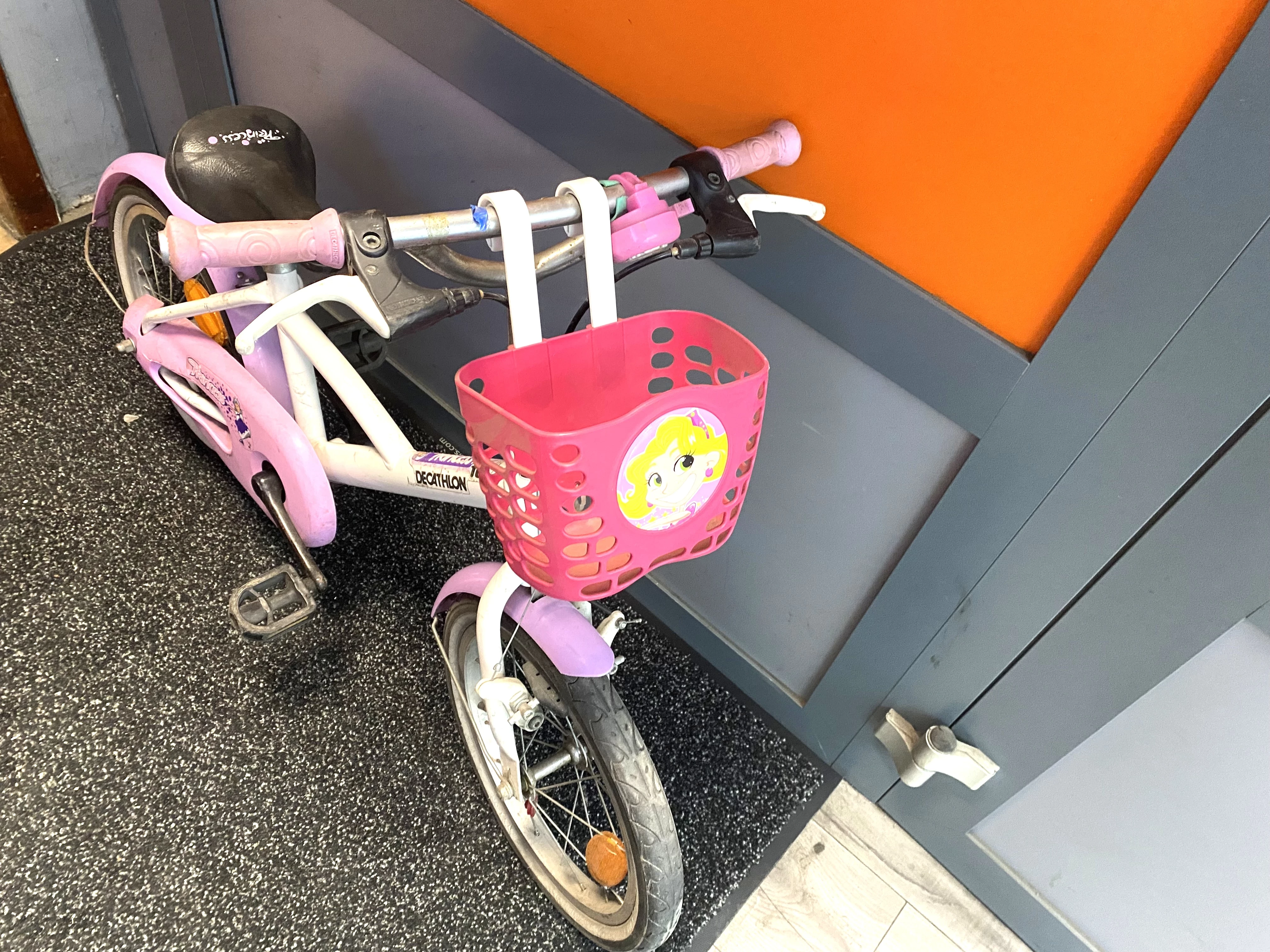 rowerek-dzieciecy-decathlon-princess-16-rozmiar-ramy-129290-1