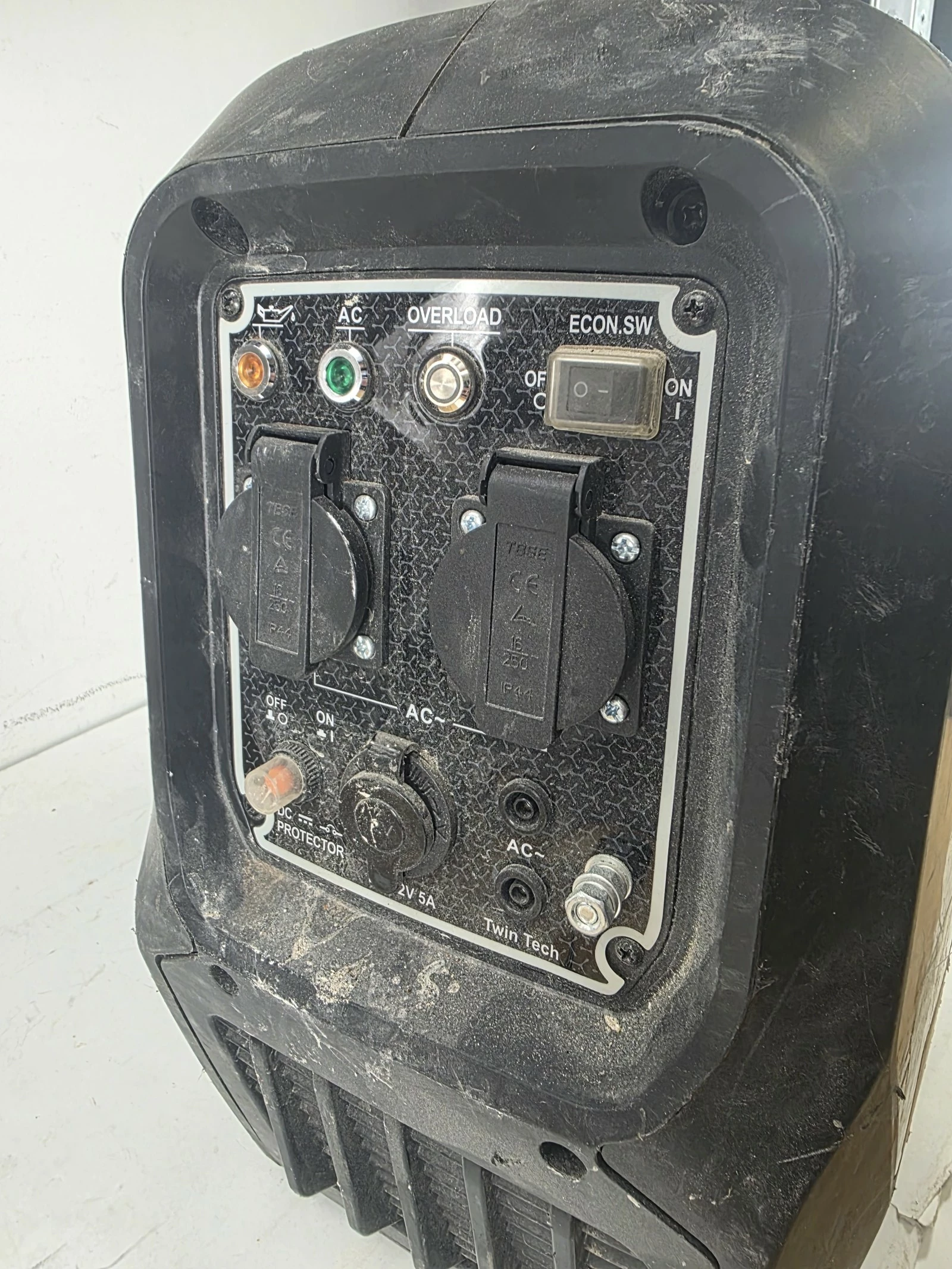 inwertorowy-agregat-pradotworczy-mp0661-rodzaj-paliwa-25050-1