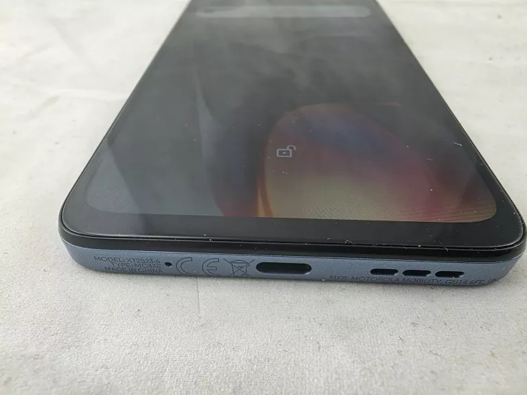 telefon-motorola-moto-e15-typ-202685-212929