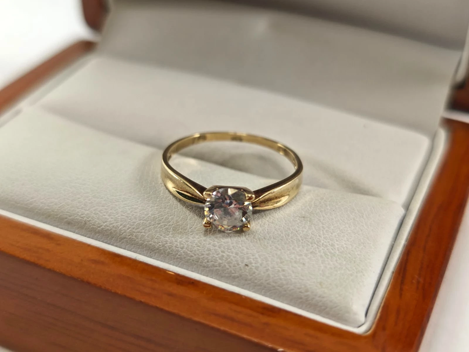 zloty-pierscionek-333-149-g-rozmiar-17-stan-11323-2