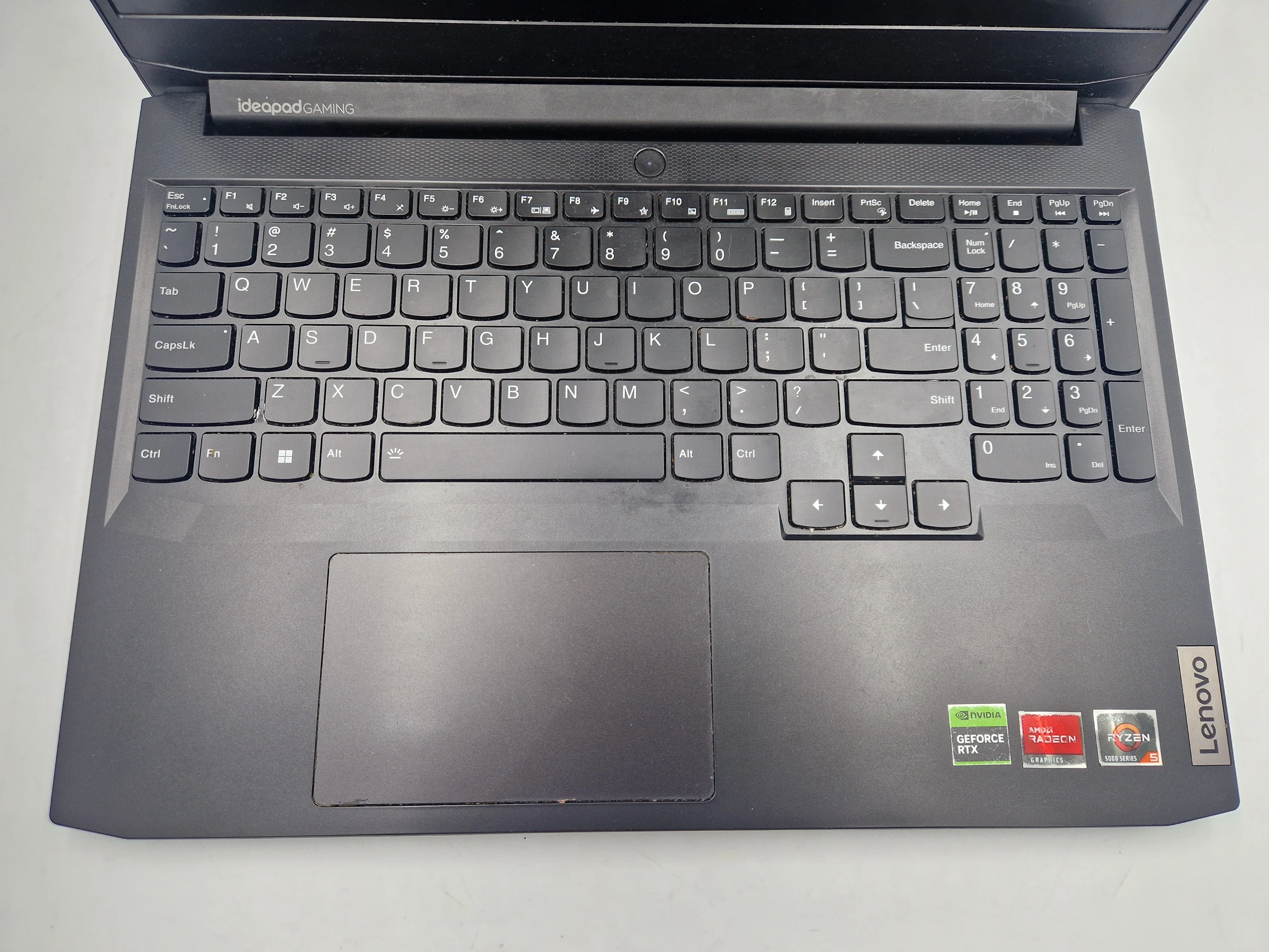 laptop-lenovo-ideapad-gaming-3-15ach6-przekatna-ekranu-1560