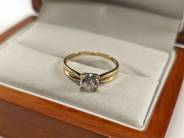 zloty-pierscionek-333-149-g-rozmiar-17-stan-11323-2