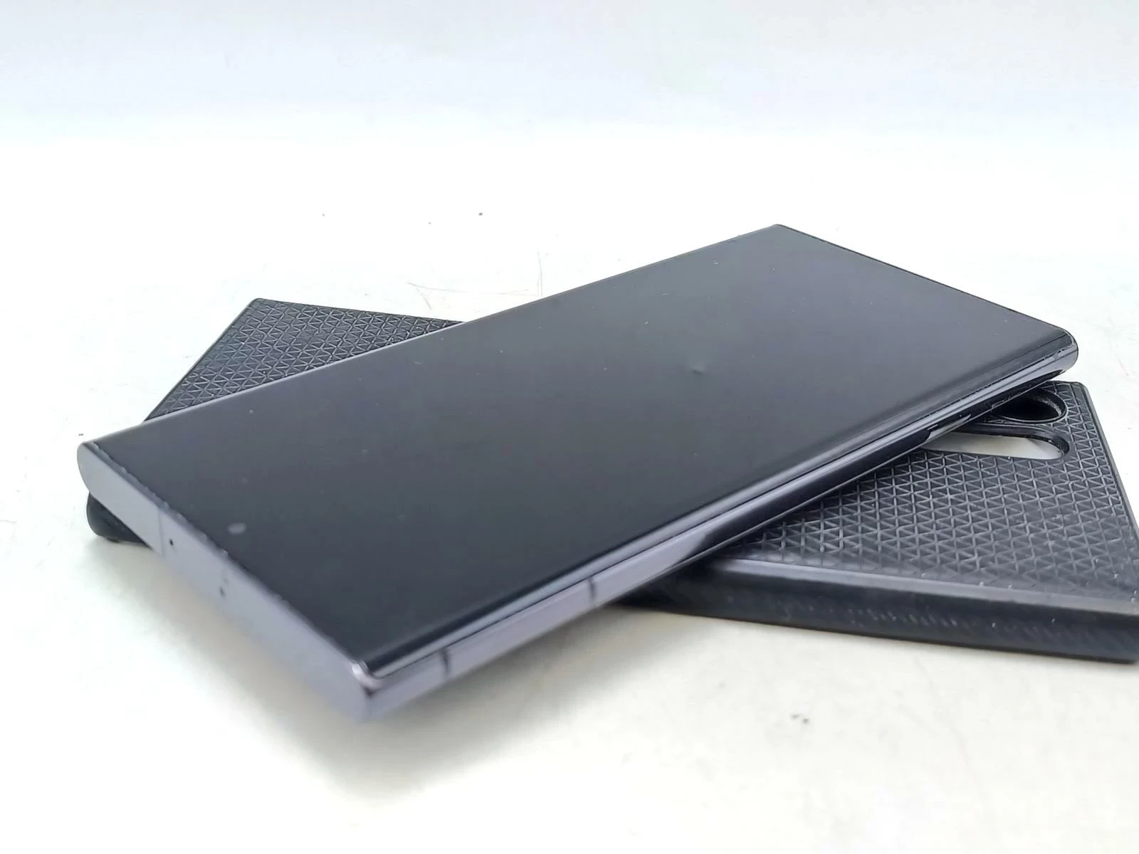 samsung-galaxy-s22-ultra-8128gb-wbudowana-pamiec-202869-214189