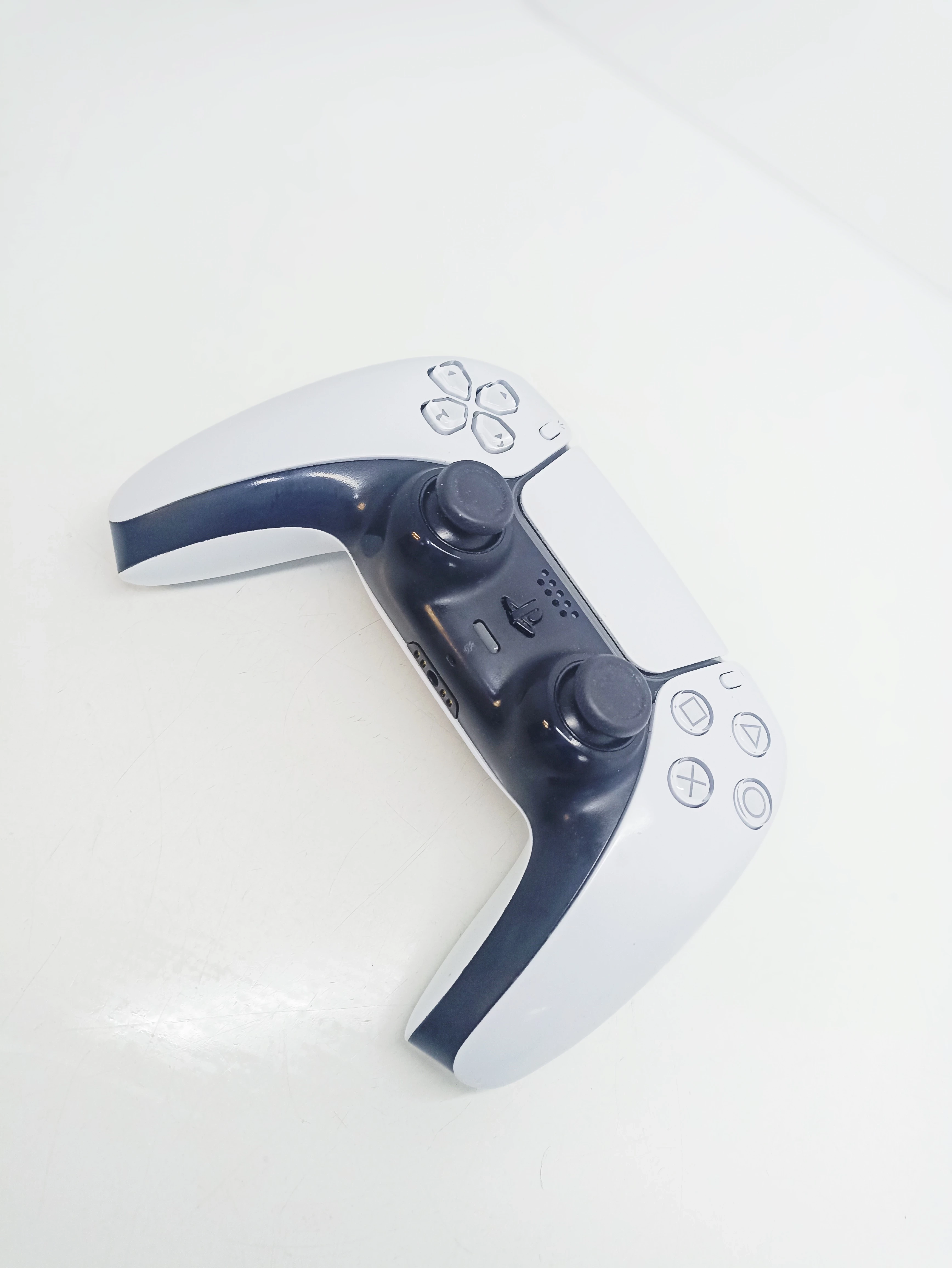 pad-kontroler-do-ps-5-cfi-zct1w-bialy-leonarda-3a-lublin