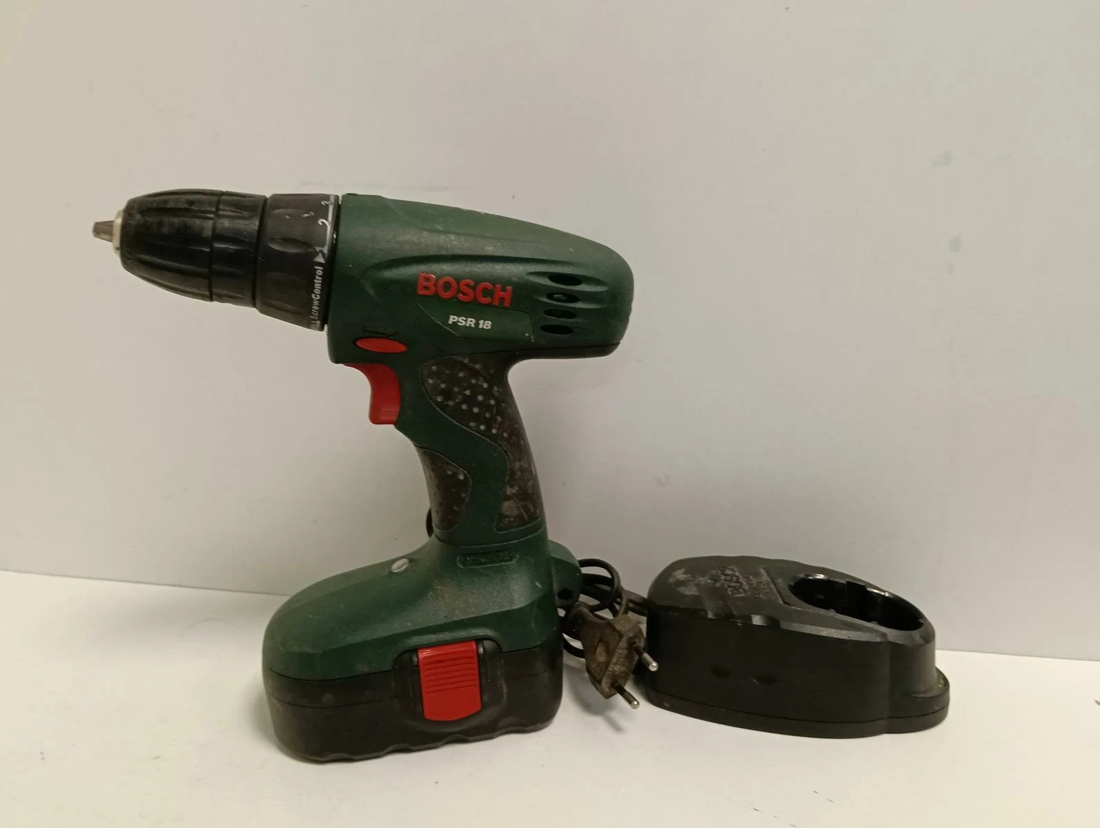 wkretarka-bosch-j55-300-lad-pilsudskiego-13a-sj-ostroleka