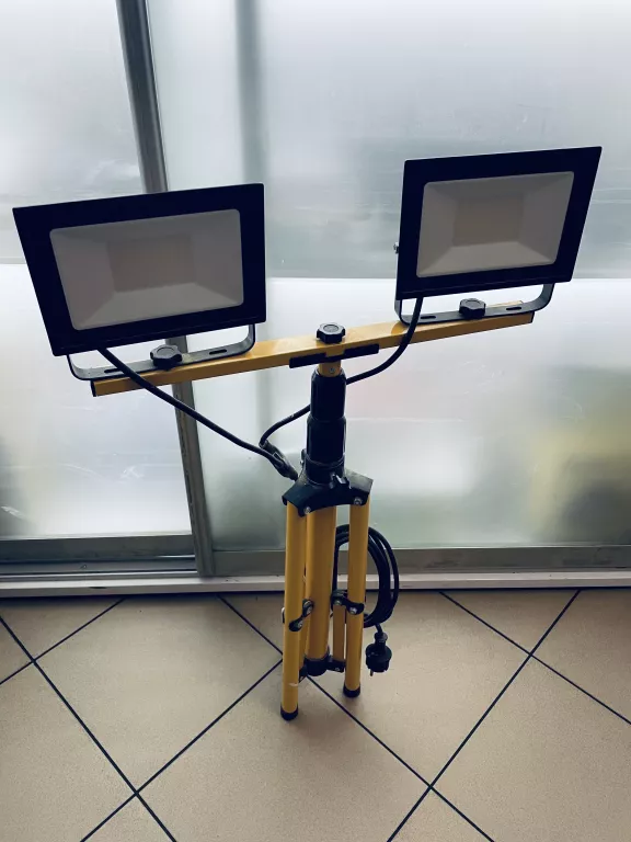 lampa-robocza-led-na-statywie-100-w-2x4250-ip65-anslut-28-czerwca-177-poznan-ska-x