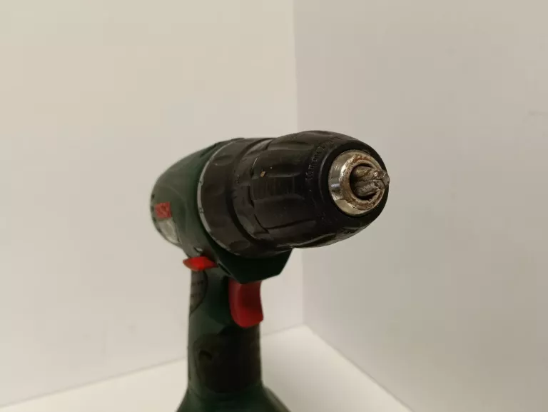 wkretarka-bosch-j55-300-lad-pojemnosc-akumulatora-1