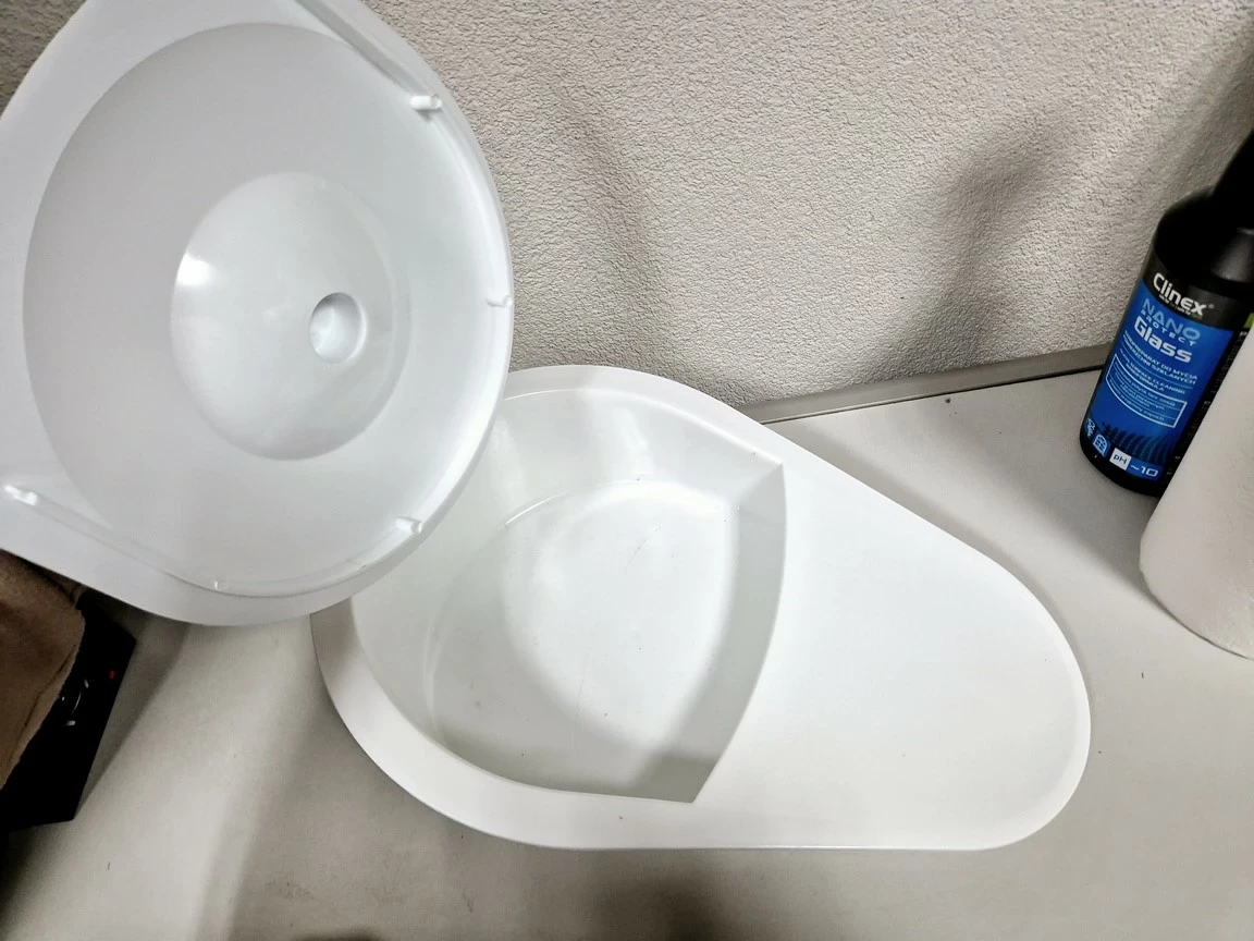 nocnik-dla-niepelnosprawnych-basen-sanitarny-stan-11323-246534