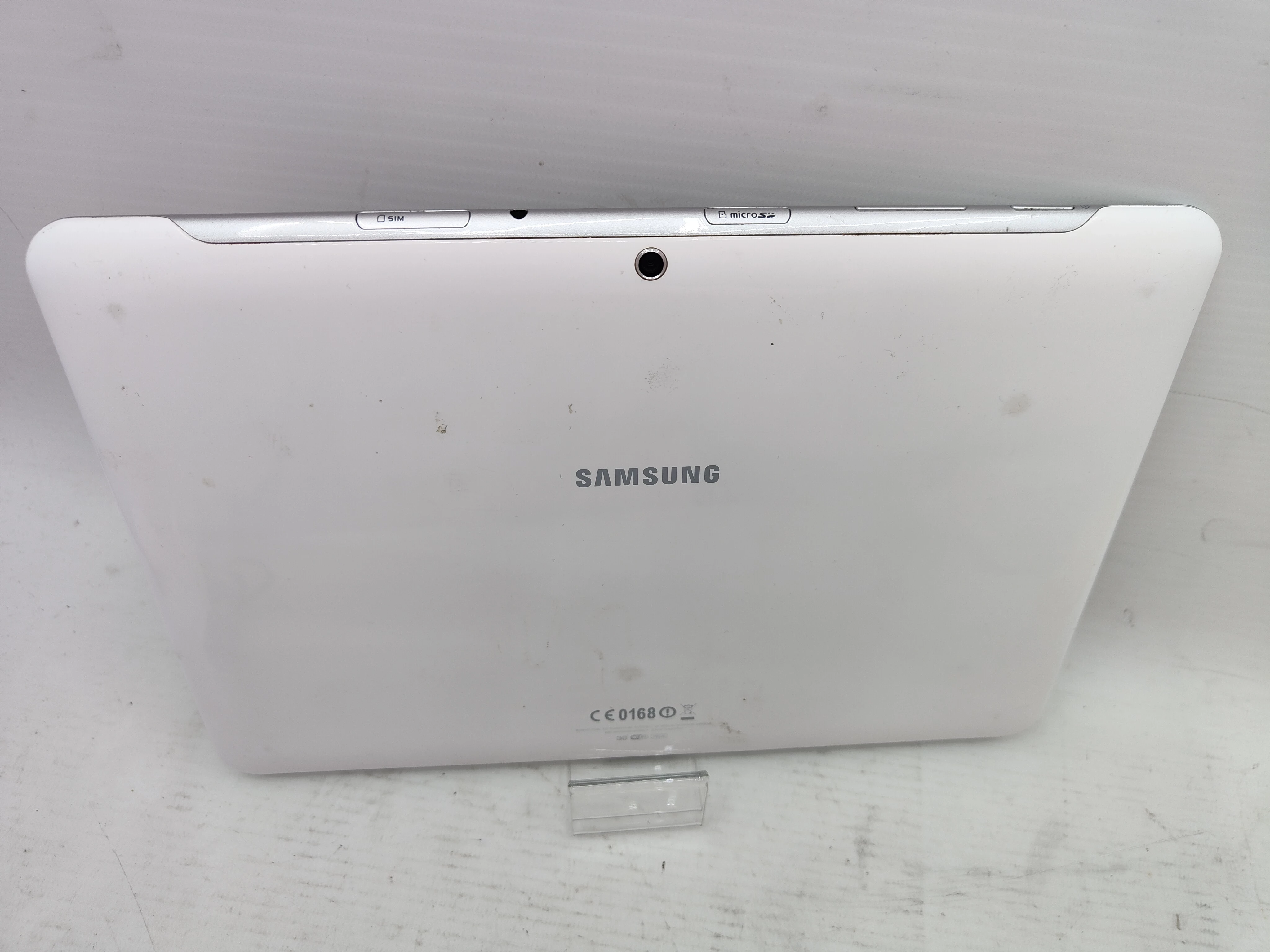 tablet-samsung-p5100-16gb-kabel-przekatna-ekranu-1010