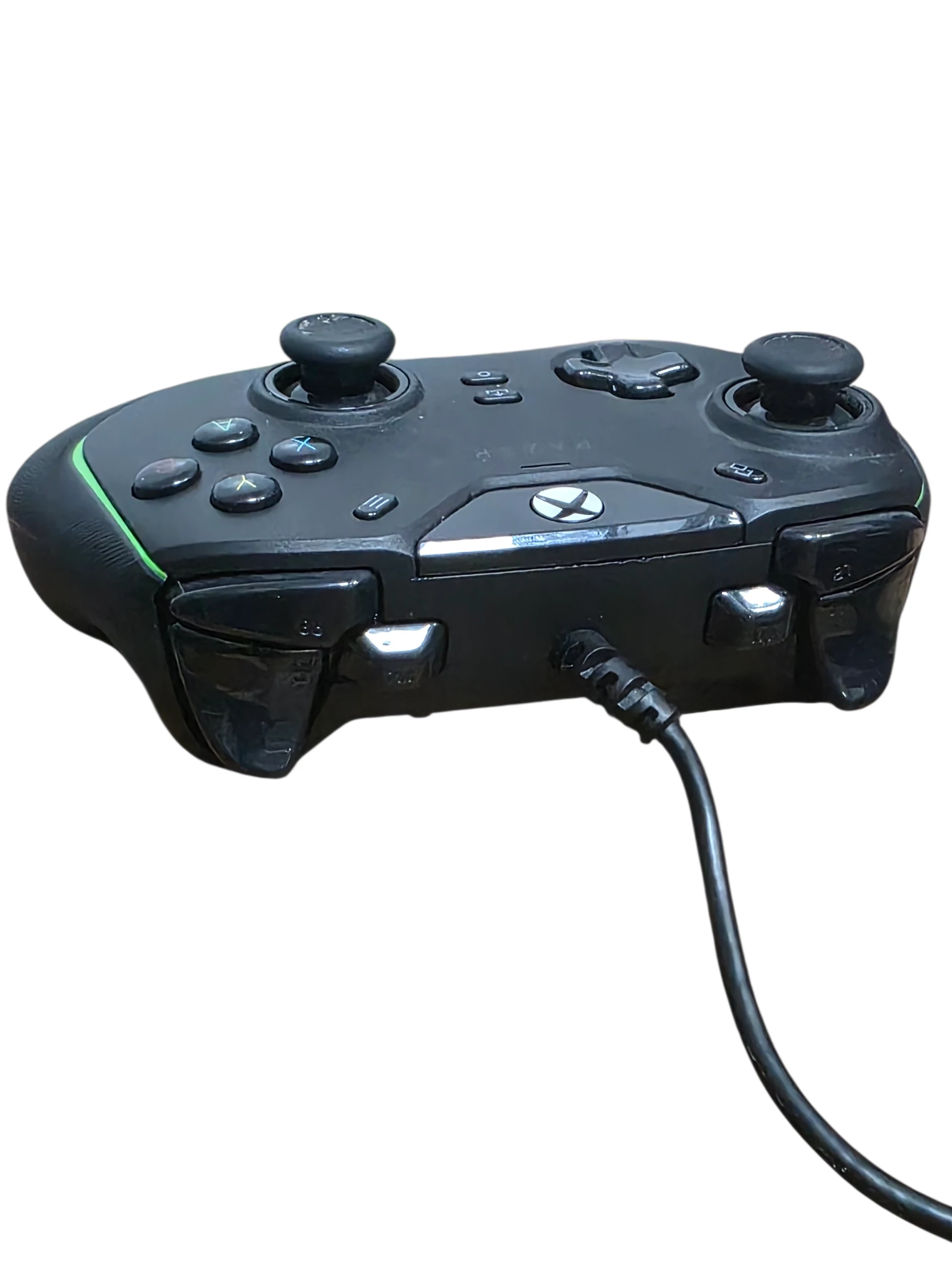 pad-przewodowy-xbox-razer-wolverine-v2-ean-gtin-5902558558598