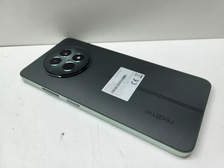 telefon-realme-12-5g-przekatna-ekranu-672