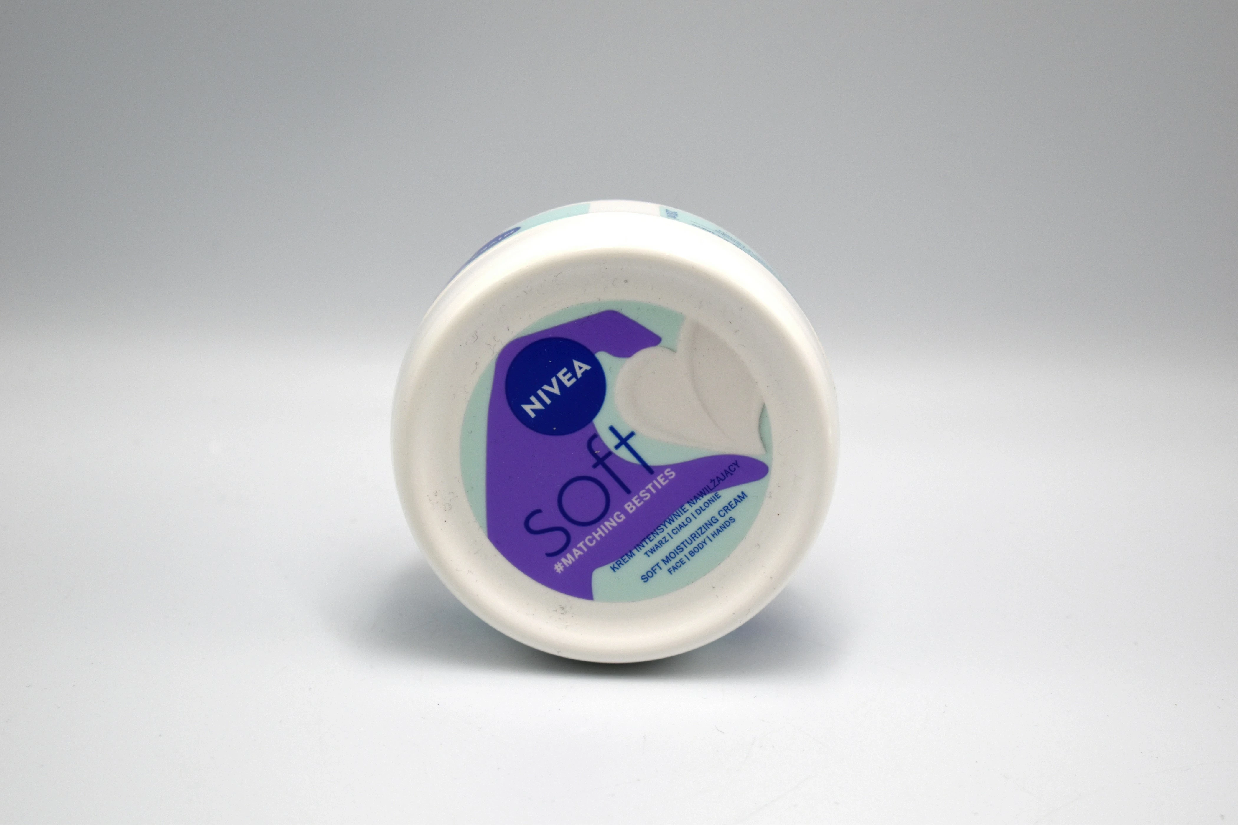 krem-nawilzajacy-do-twarzy-nivea-soft-200ml-bukowska-118-poznan