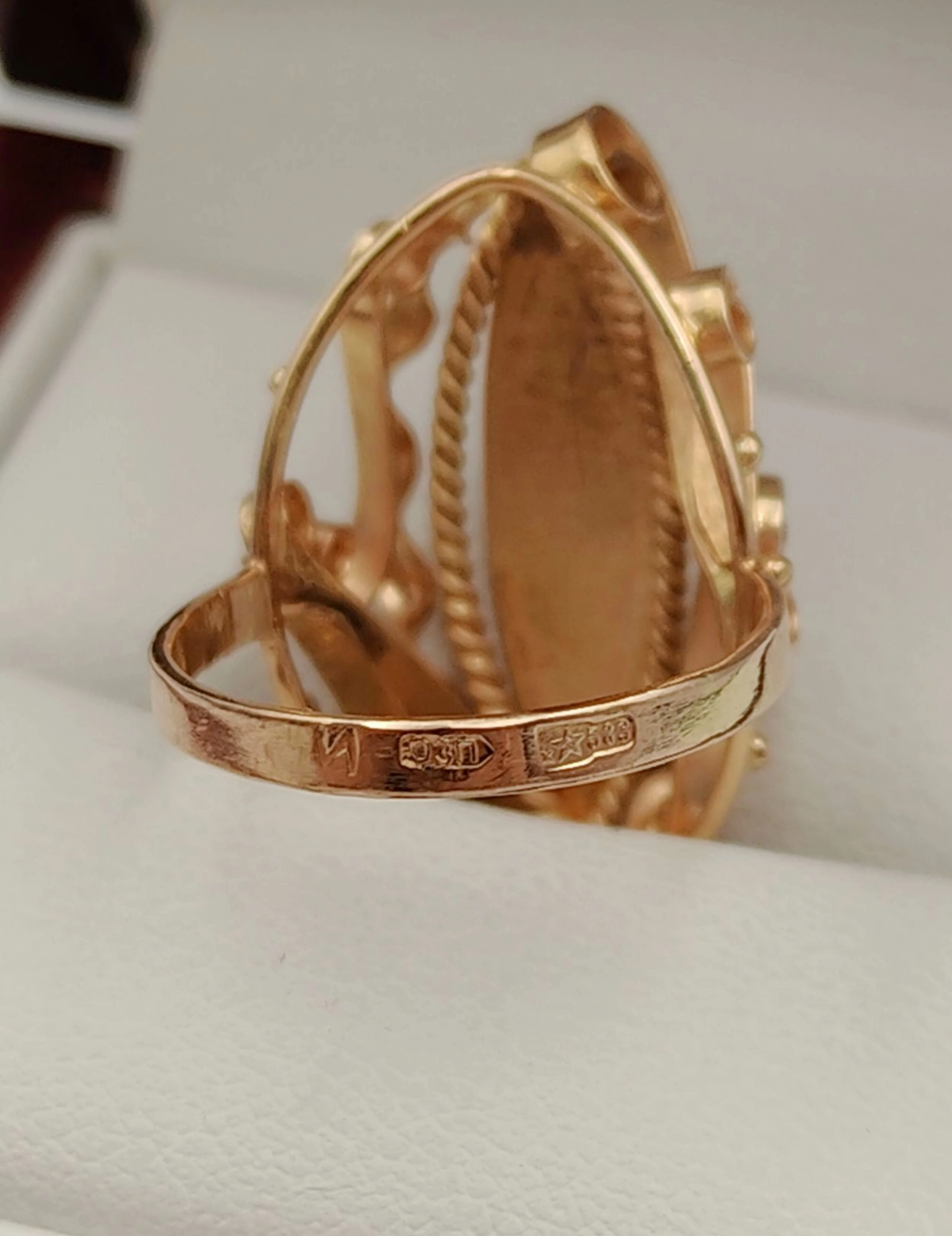 sliczny-zloty-azurowy-pierscien-14k-583627-gr-15-stan-11323-238058