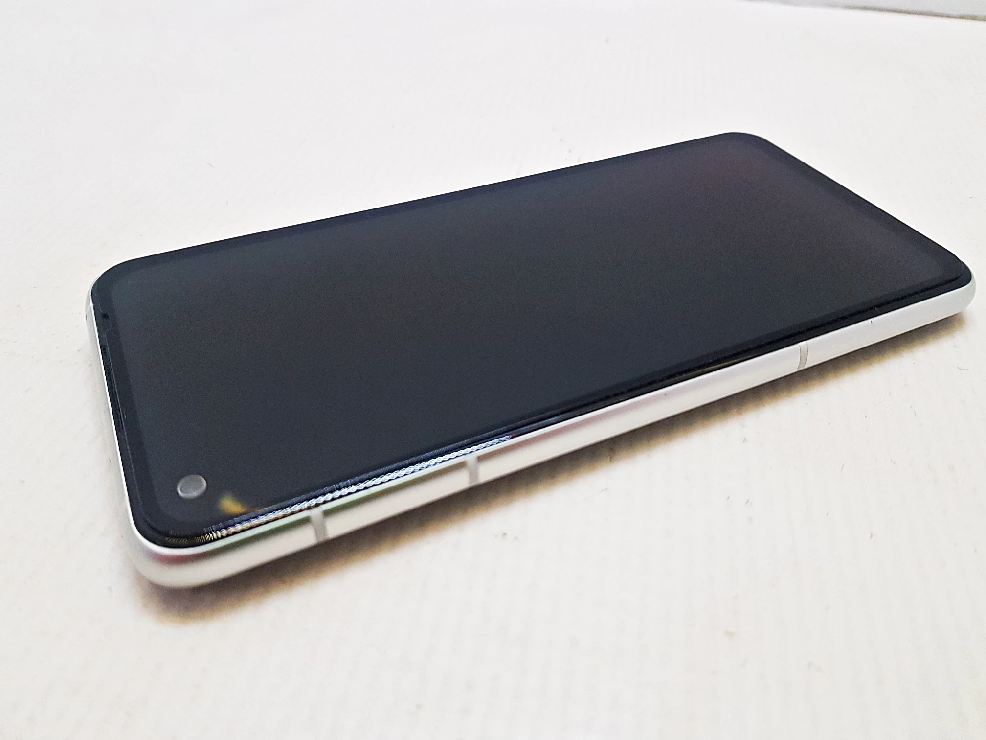 telefon-asus-zenfone-8-2568-etui-typ-202685-212929