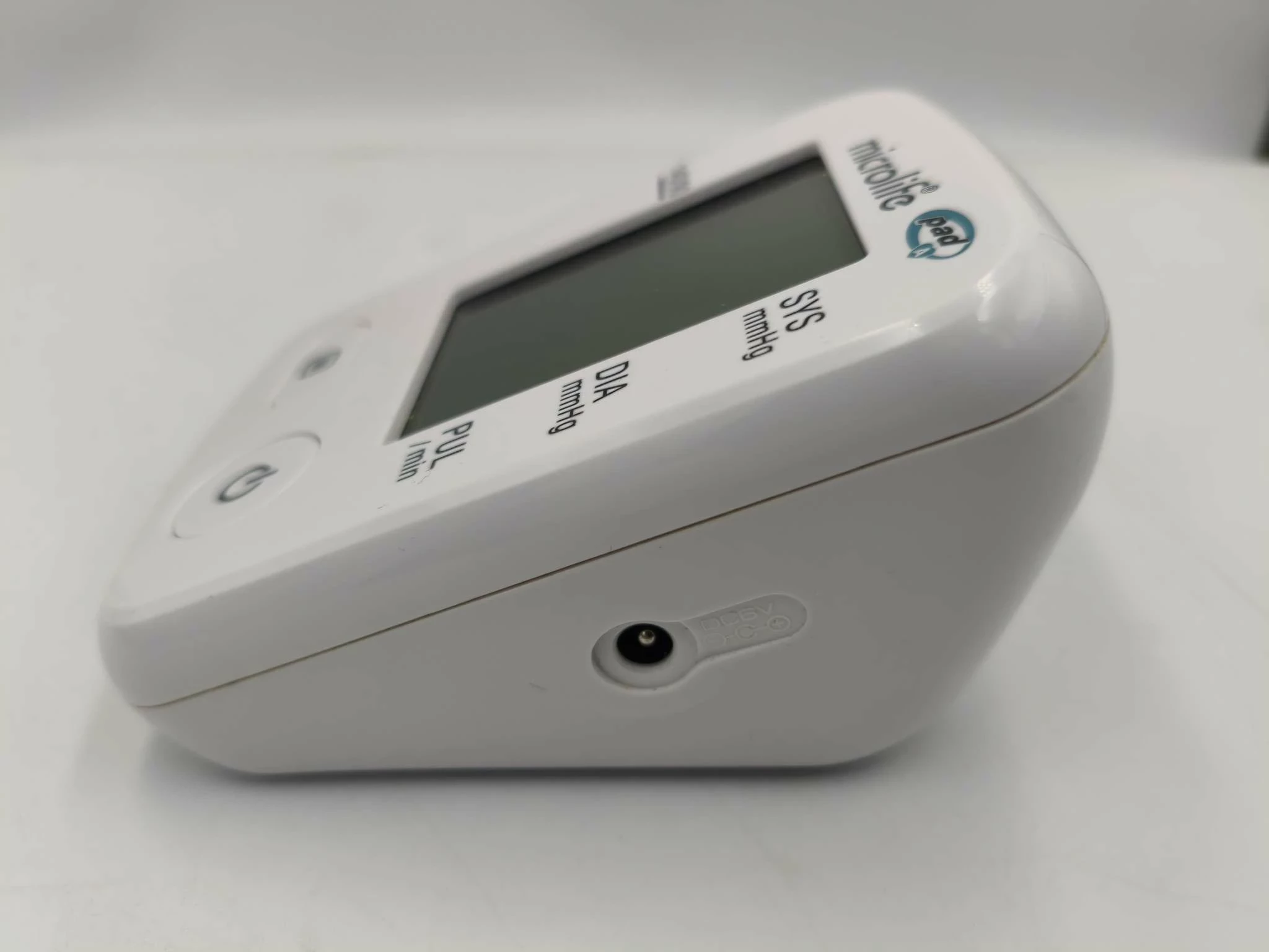 cisnieniomierz-naramienny-microlife-bp-a1-slassic-komplet-miejsce-pomiaru-209402-239010