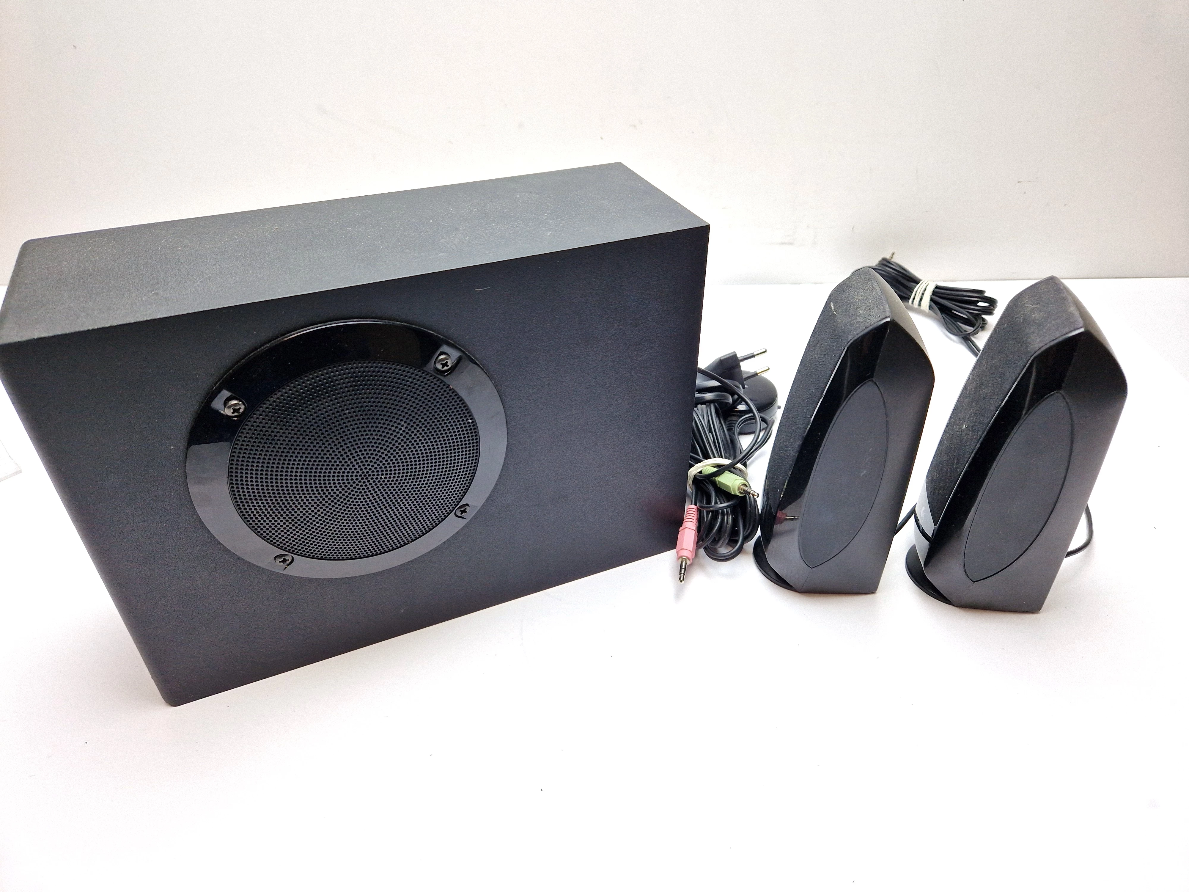 glosniki-do-komputera-logitech-s-220-stan-11323-2