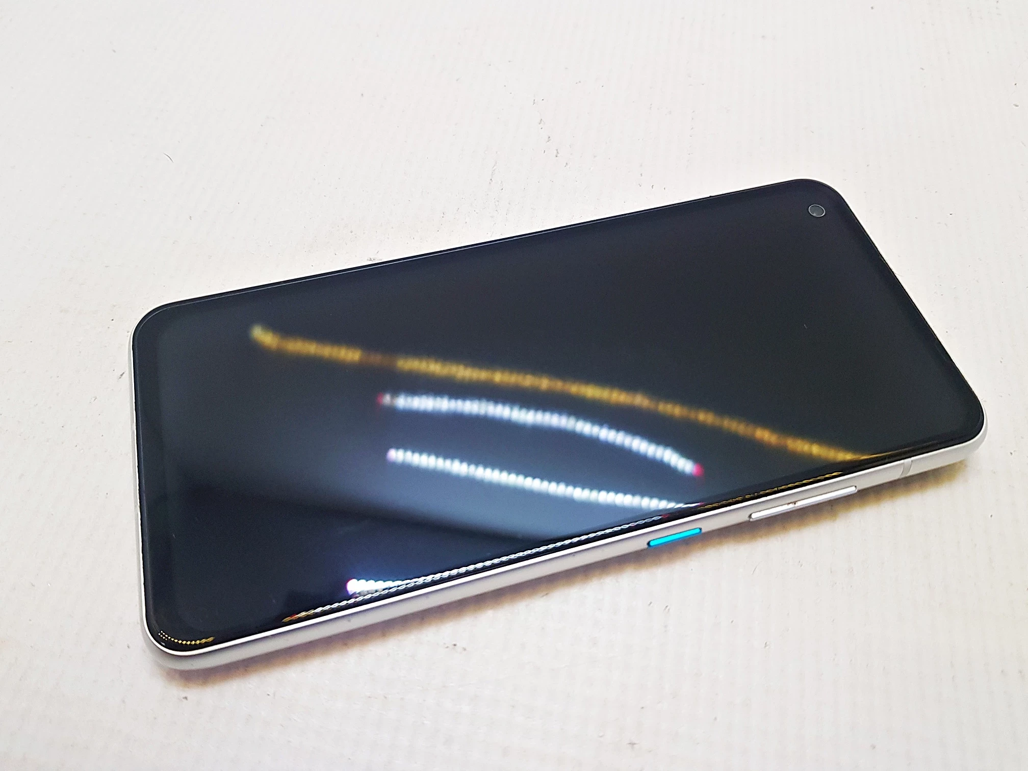 telefon-asus-zenfone-8-2568-etui-ean-gtin-4711081137689