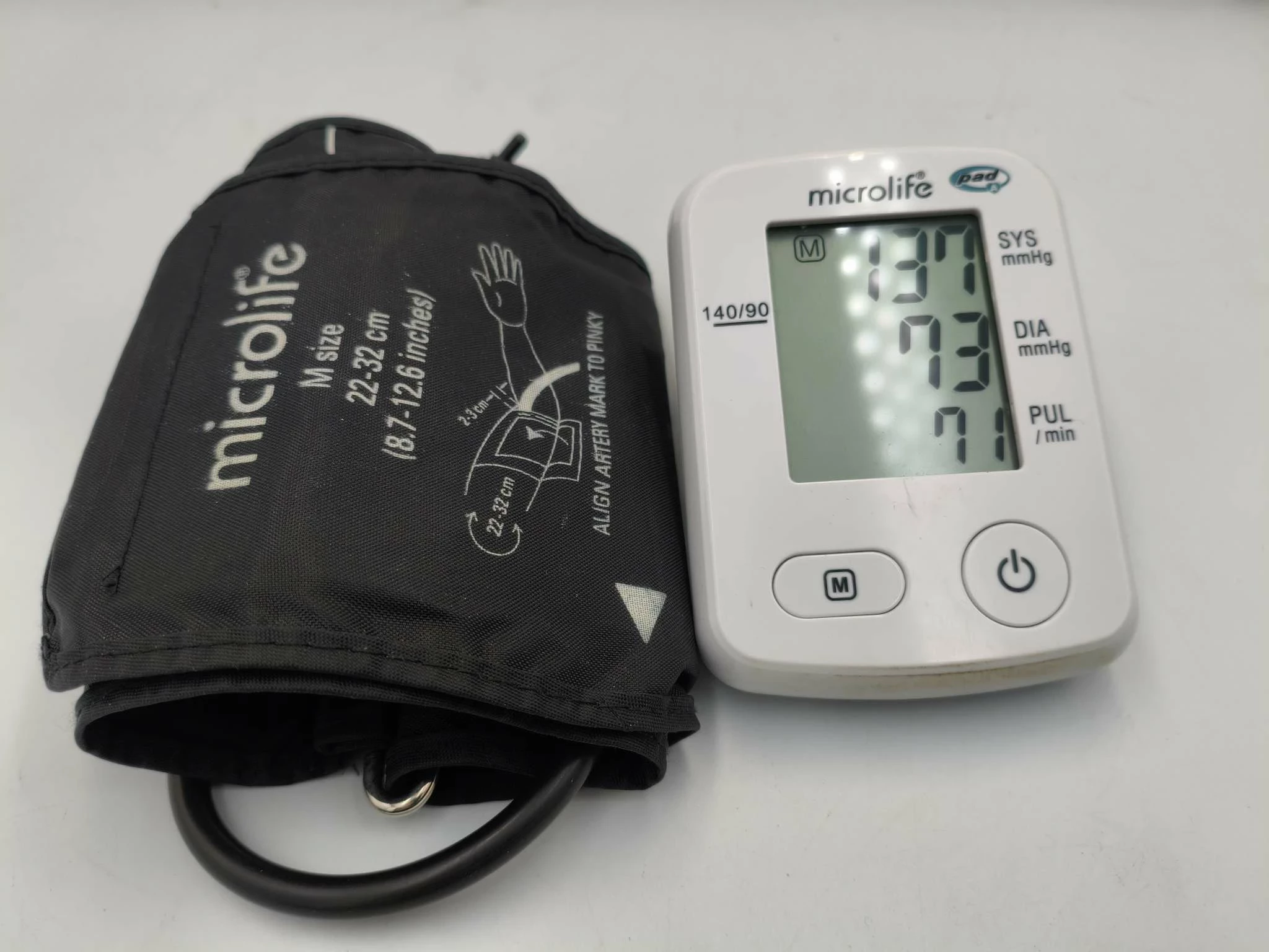 cisnieniomierz-naramienny-microlife-bp-a1-slassic-komplet-ean-gtin-4719003341121