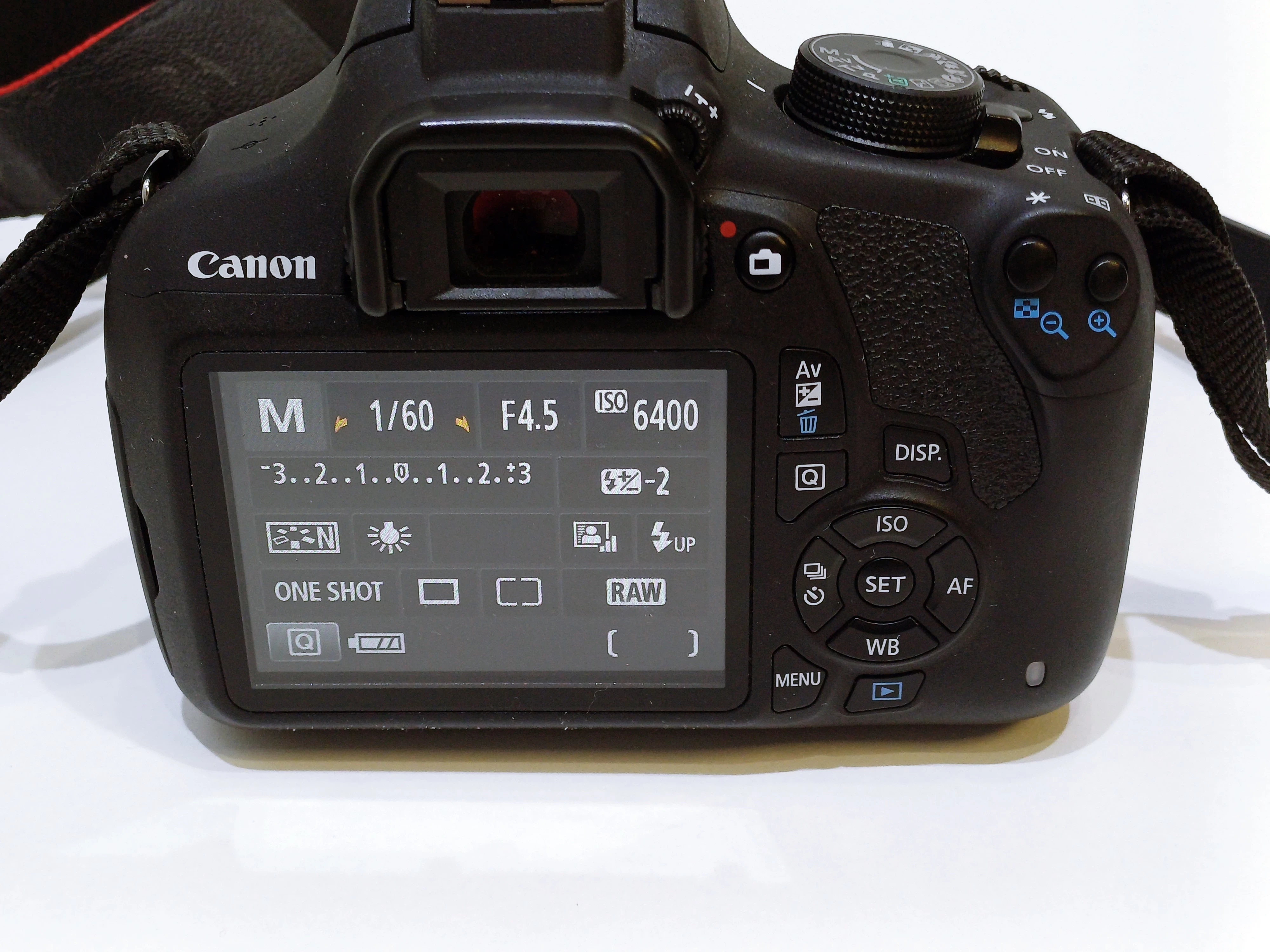 lustrzanka-canon-eos-1200d-obiektyw-18-55-is-4311-przebieg-rozmiar-matrycy-206882-228762