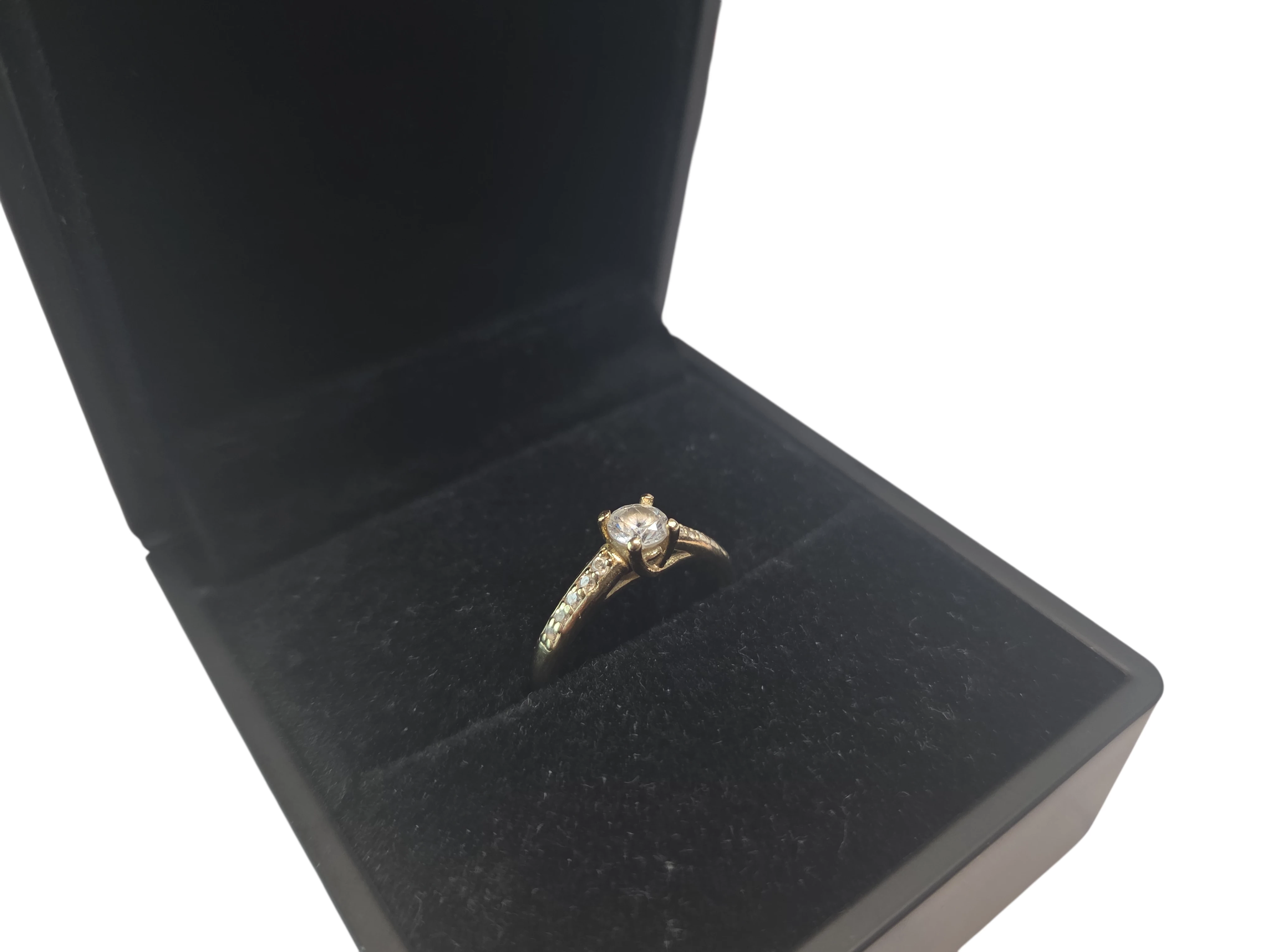 zloty-pierscionek-p585-r13-208g-ean-gtin-5903772051223