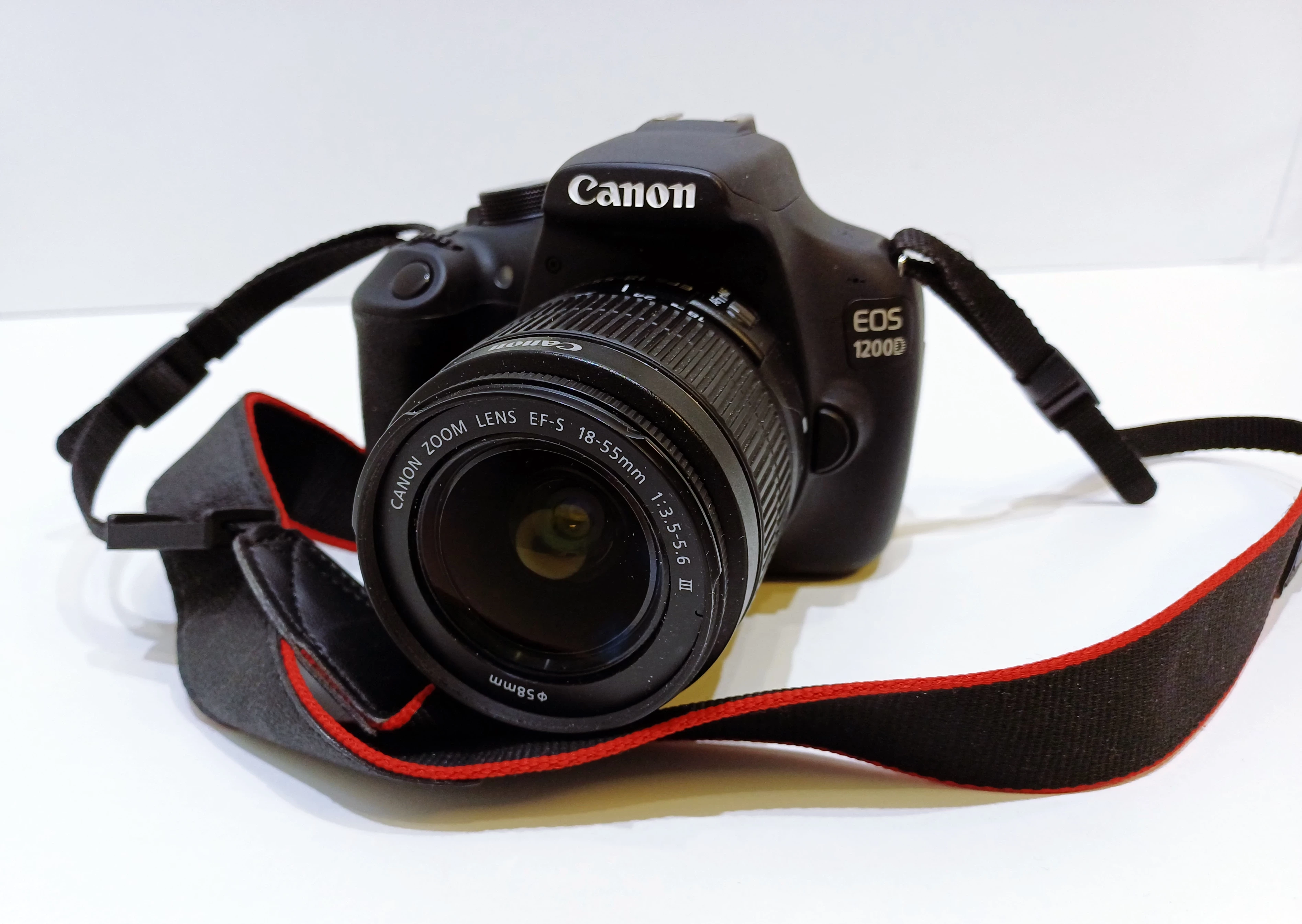 lustrzanka-canon-eos-1200d-obiektyw-18-55-is-4311-przebieg-ean-gtin-4549292002164