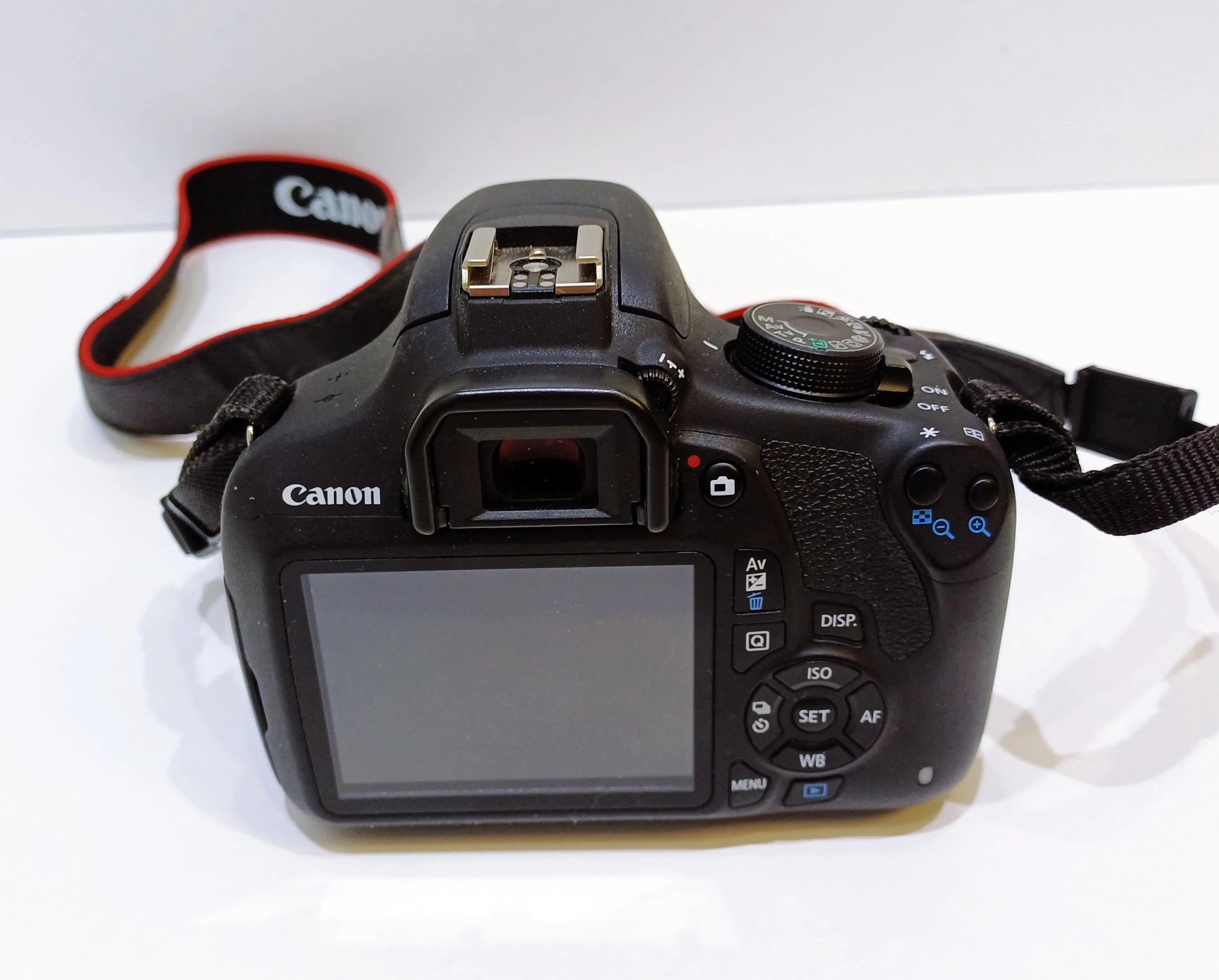 lustrzanka-canon-eos-1200d-obiektyw-18-55-is-4311-przebieg-w-zestawie-814-2