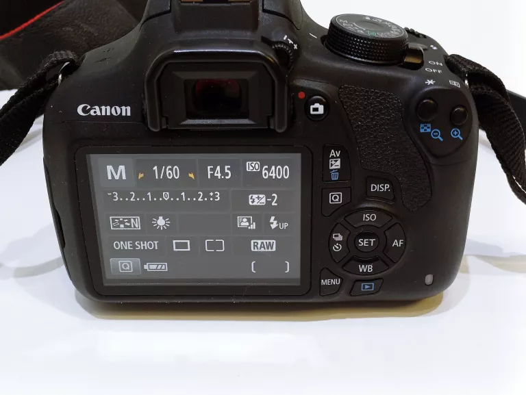 lustrzanka-canon-eos-1200d-obiektyw-18-55-is-4311-przebieg-rozmiar-matrycy-206882-228762