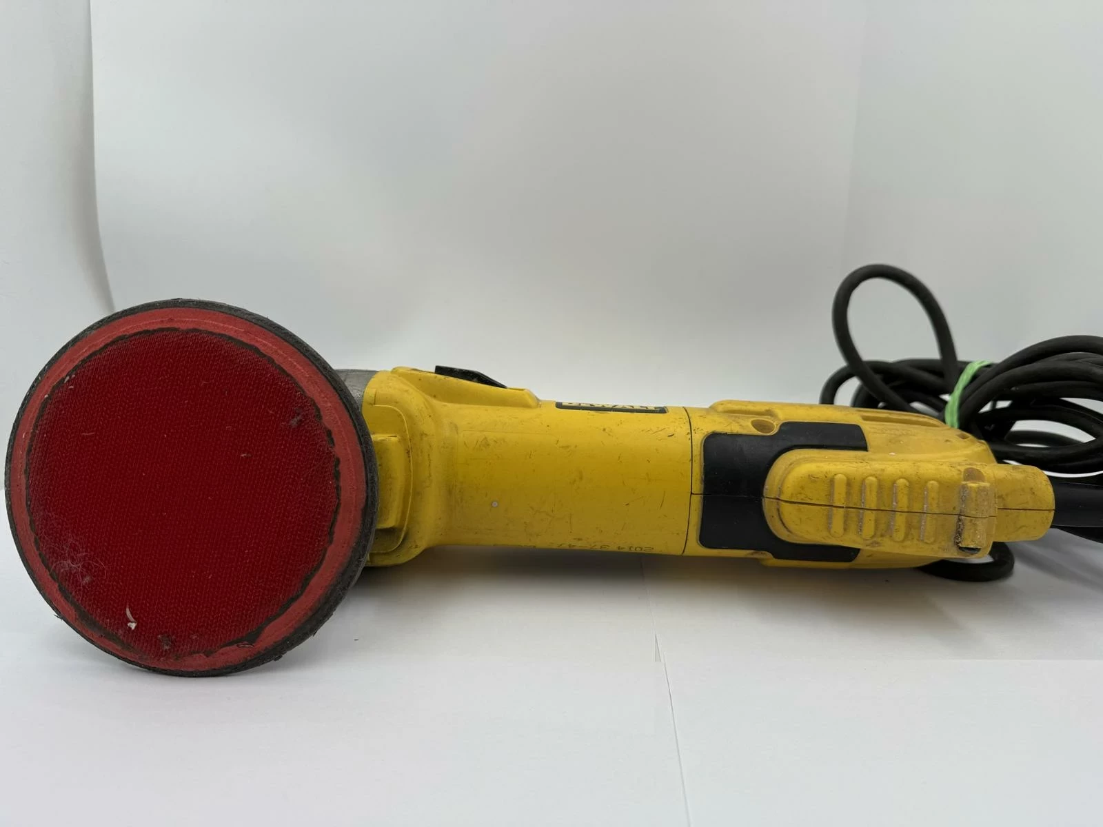 szlifierka-katowa-dewalt-d28136-ean-gtin-5035048151402