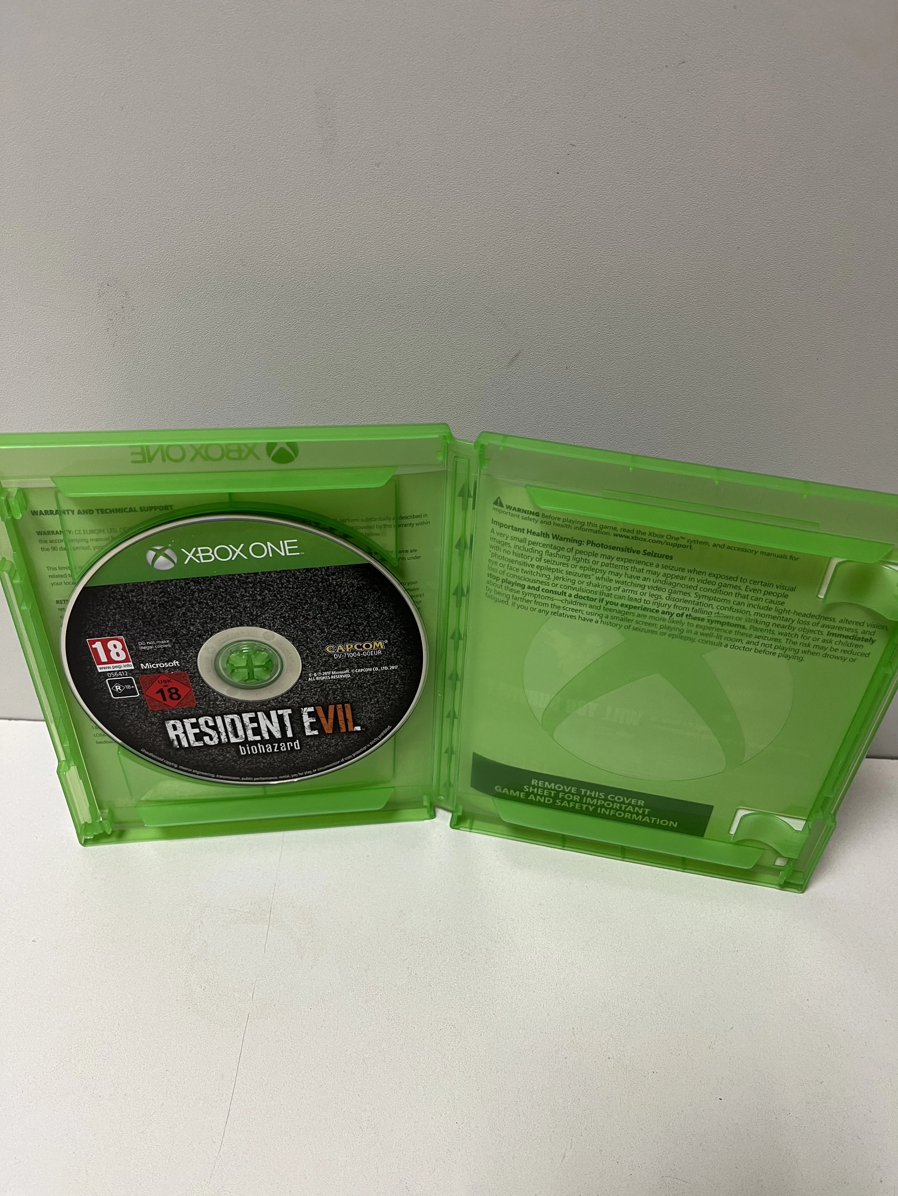 gra-xbox-one-resident-evii-7-biohazard-ean-gtin-5055060965887