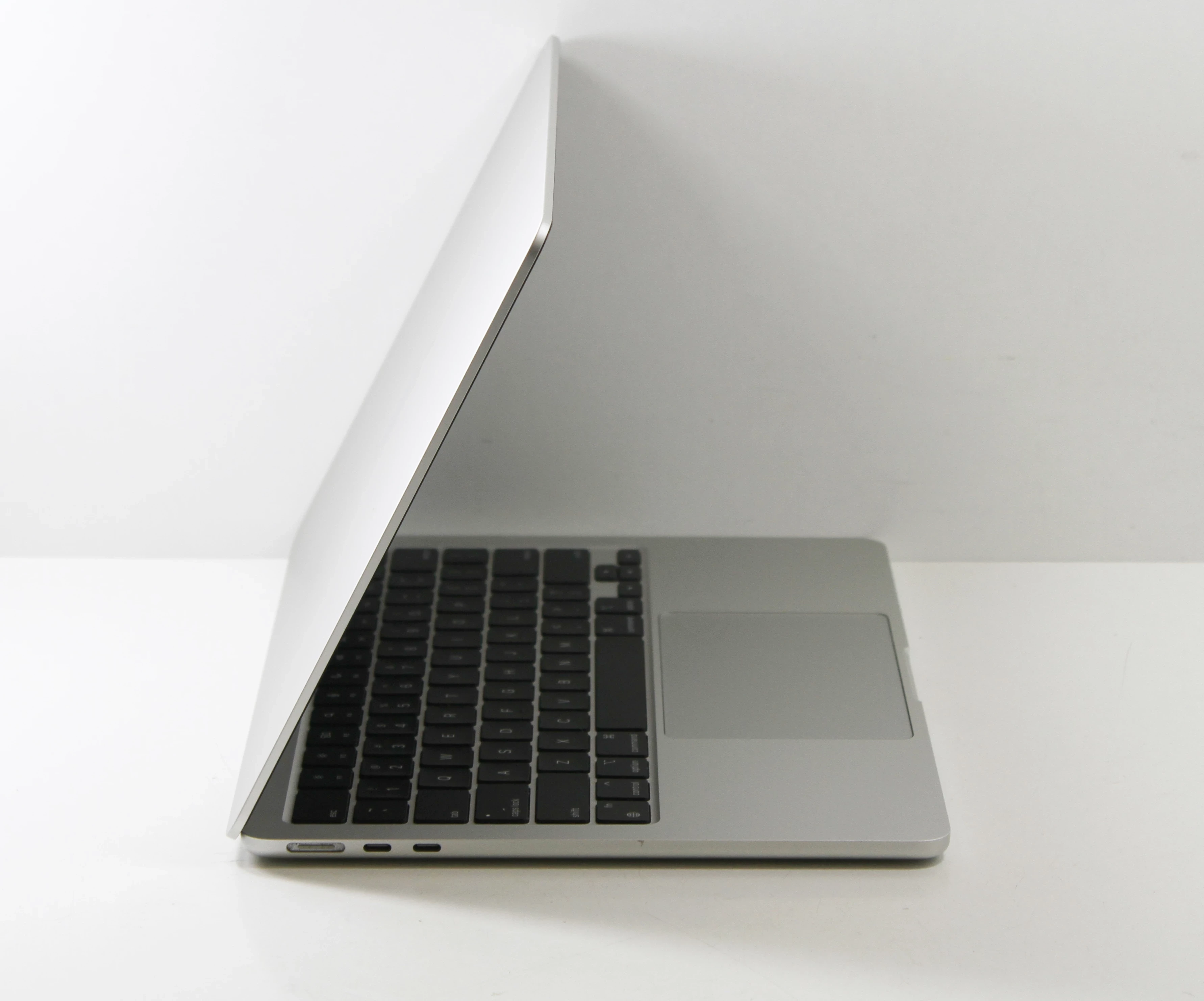 laptop-apple-macbook-air-a2681-136-8-gb-256-gb-ean-gtin-194253080619