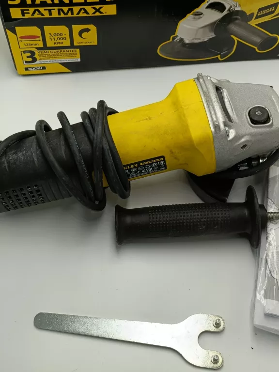 szlifierka-katowa-stanley-fmeg225vs-ean-gtin-5035048748855