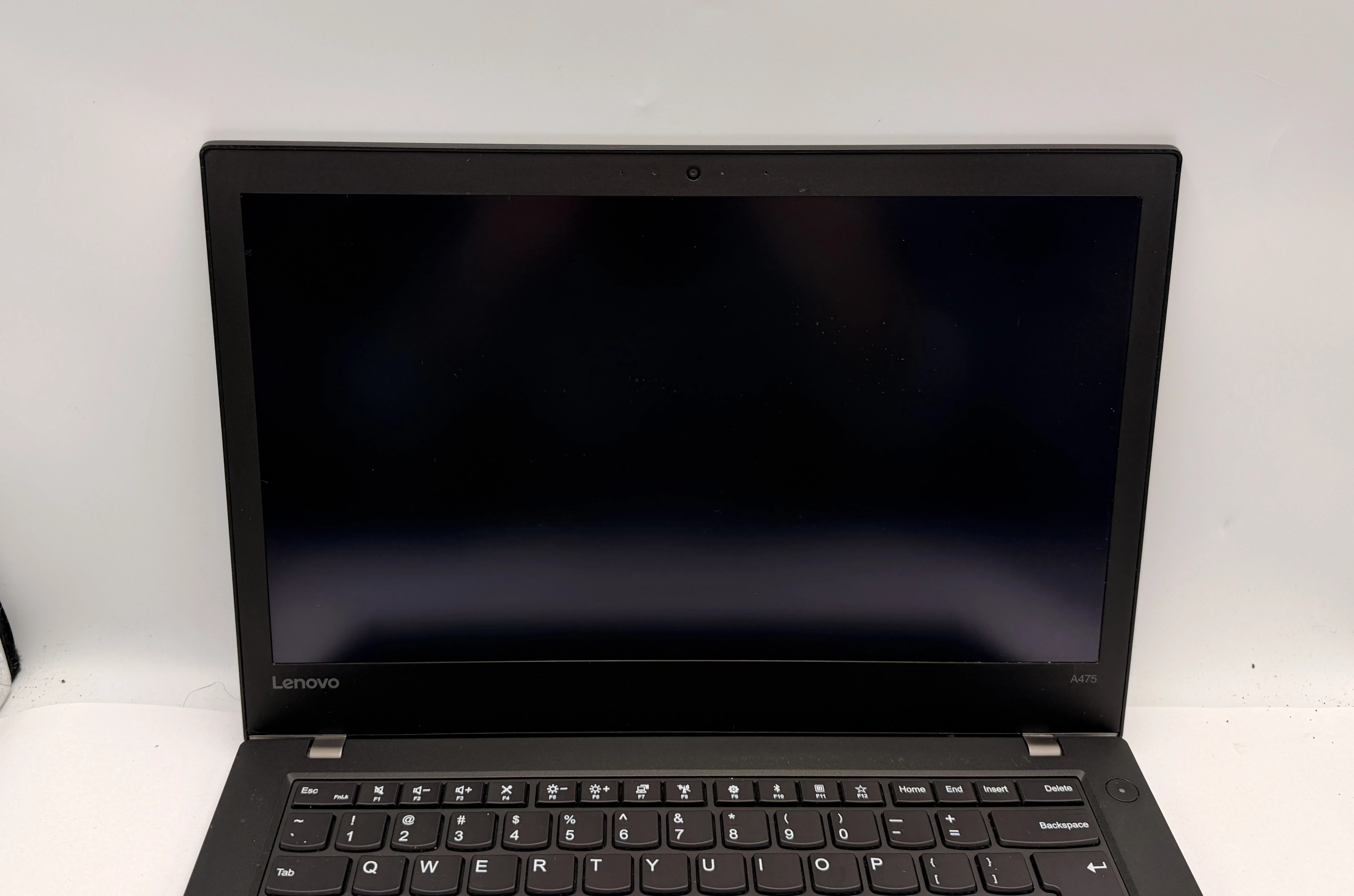 laptop-lenovo-thinkpad-a475-amd-pro-a12-8830b-8256gb-seria-procesora-4366-236514