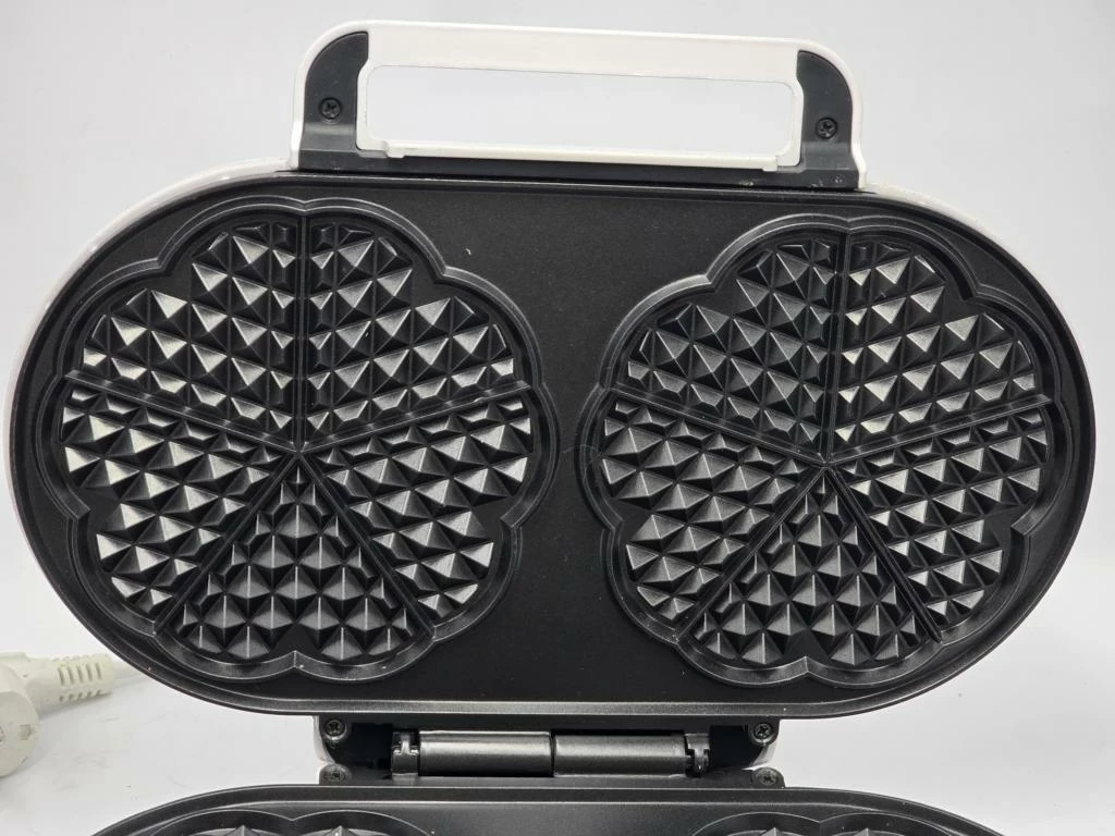 gofrownica-na-2-duze-gofry-serduszka-biala-stan-11323-2