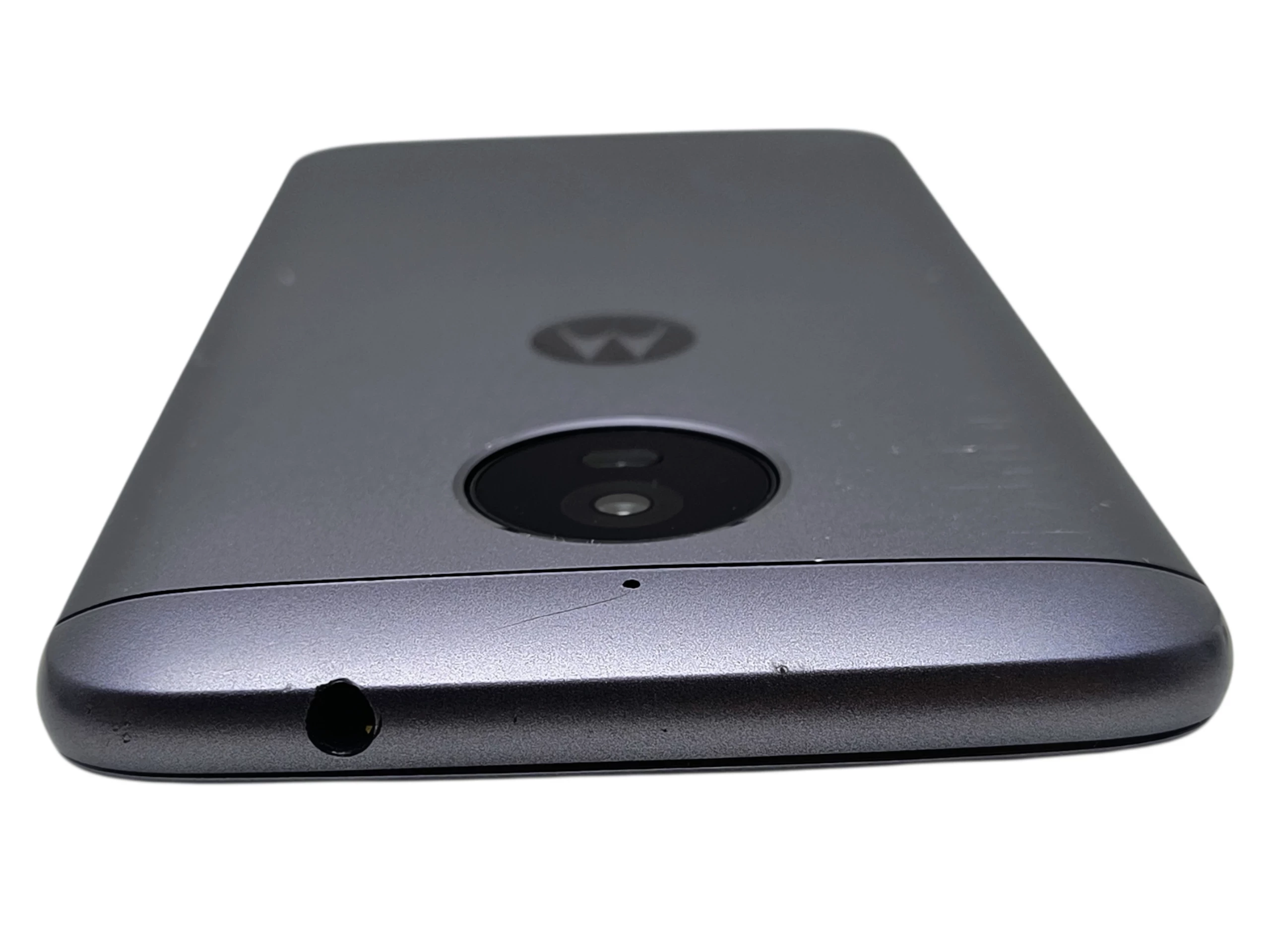 telefon-motorola-moto-e4-plus-przekatna-ekranu-55