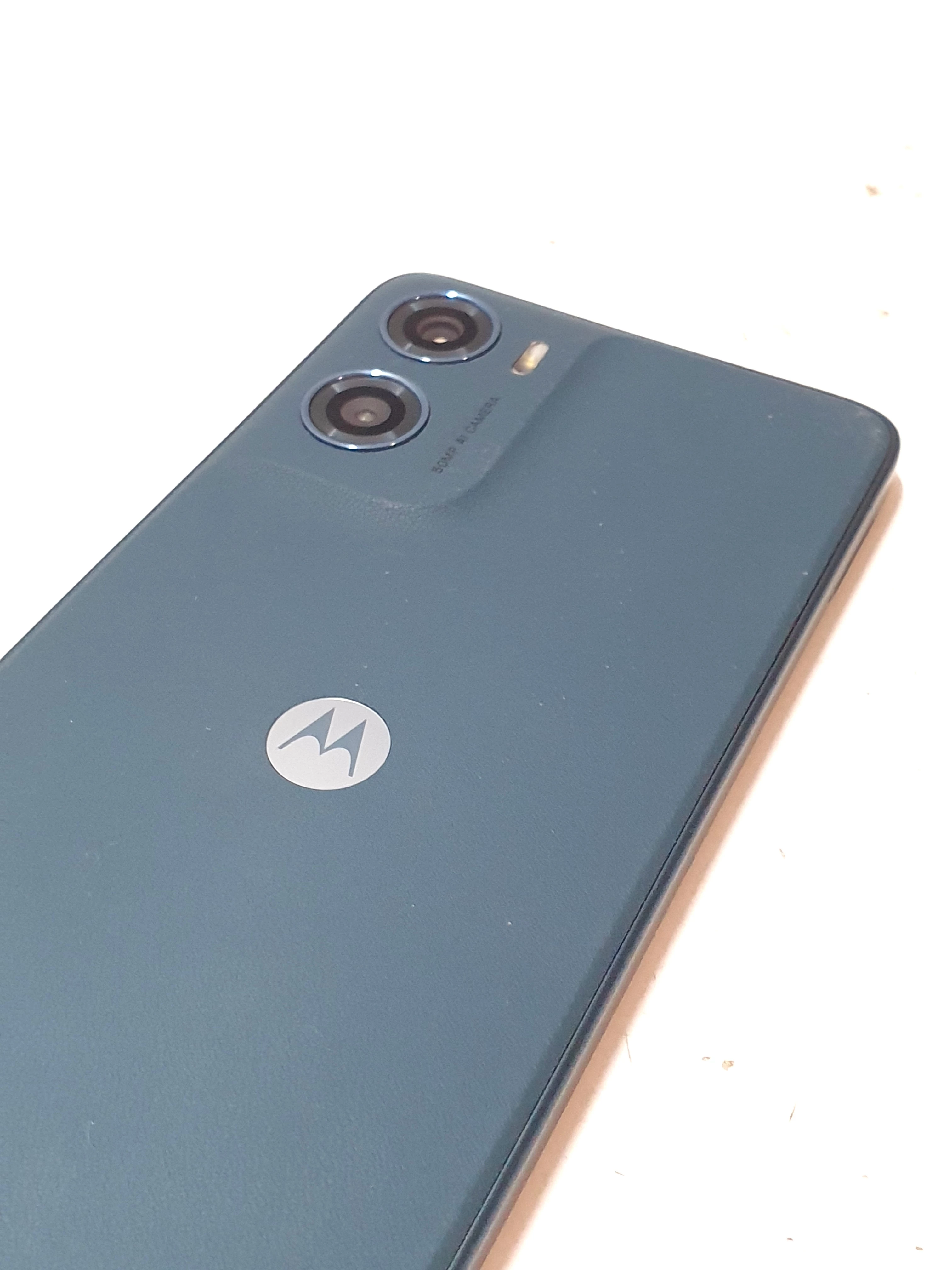 telefon-moto-g06-power-464gb-etui-kod-producenta-pb9w0005pl