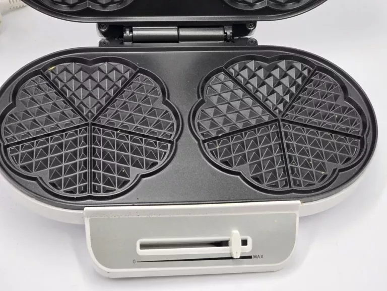 gofrownica-na-2-duze-gofry-serduszka-biala-ean-gtin-5905999065274