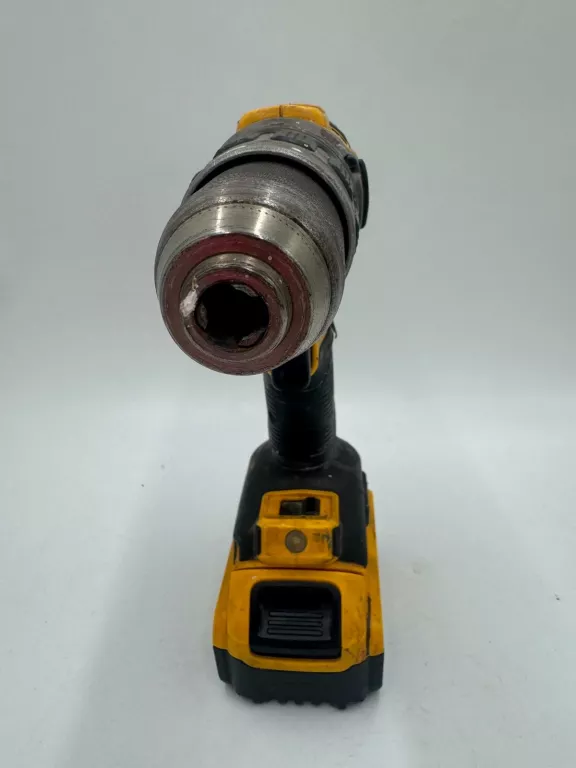 wkretarka-dewalt-dcd796-2aku-ladowarka-pojemnosc-akumulatora-200