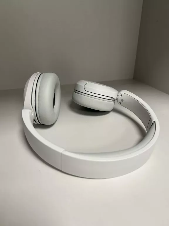 sluchawki-sony-nauszne-stan-11323-2