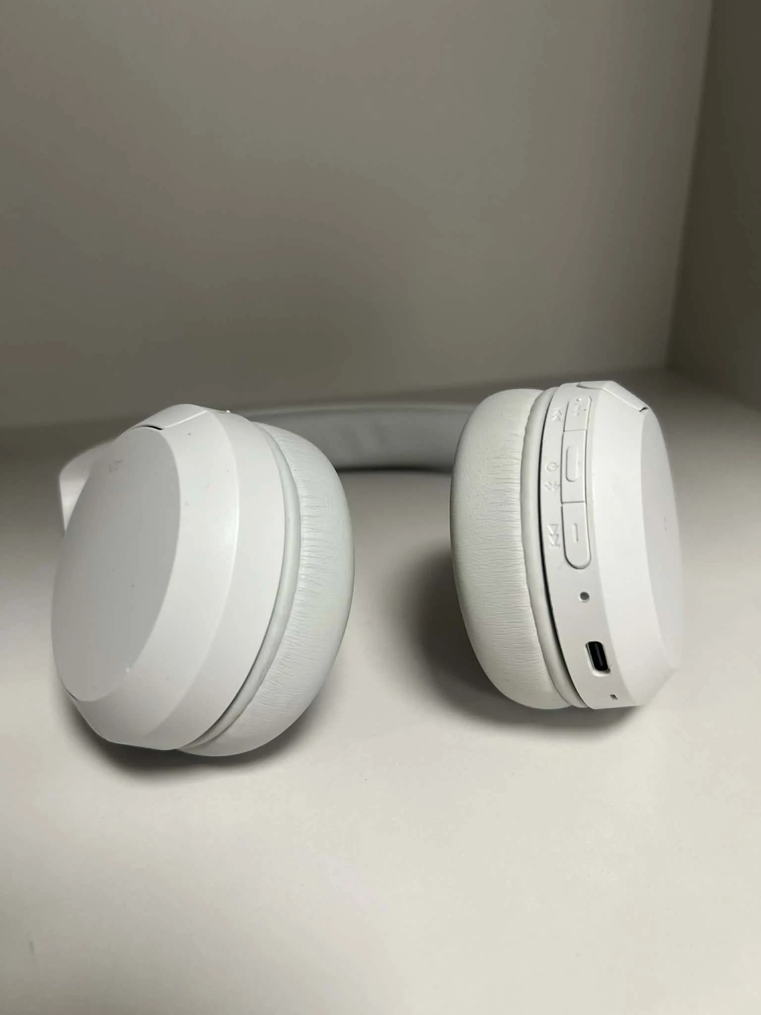 sluchawki-sony-nauszne-rodzaj-sluchawek-203681-217745