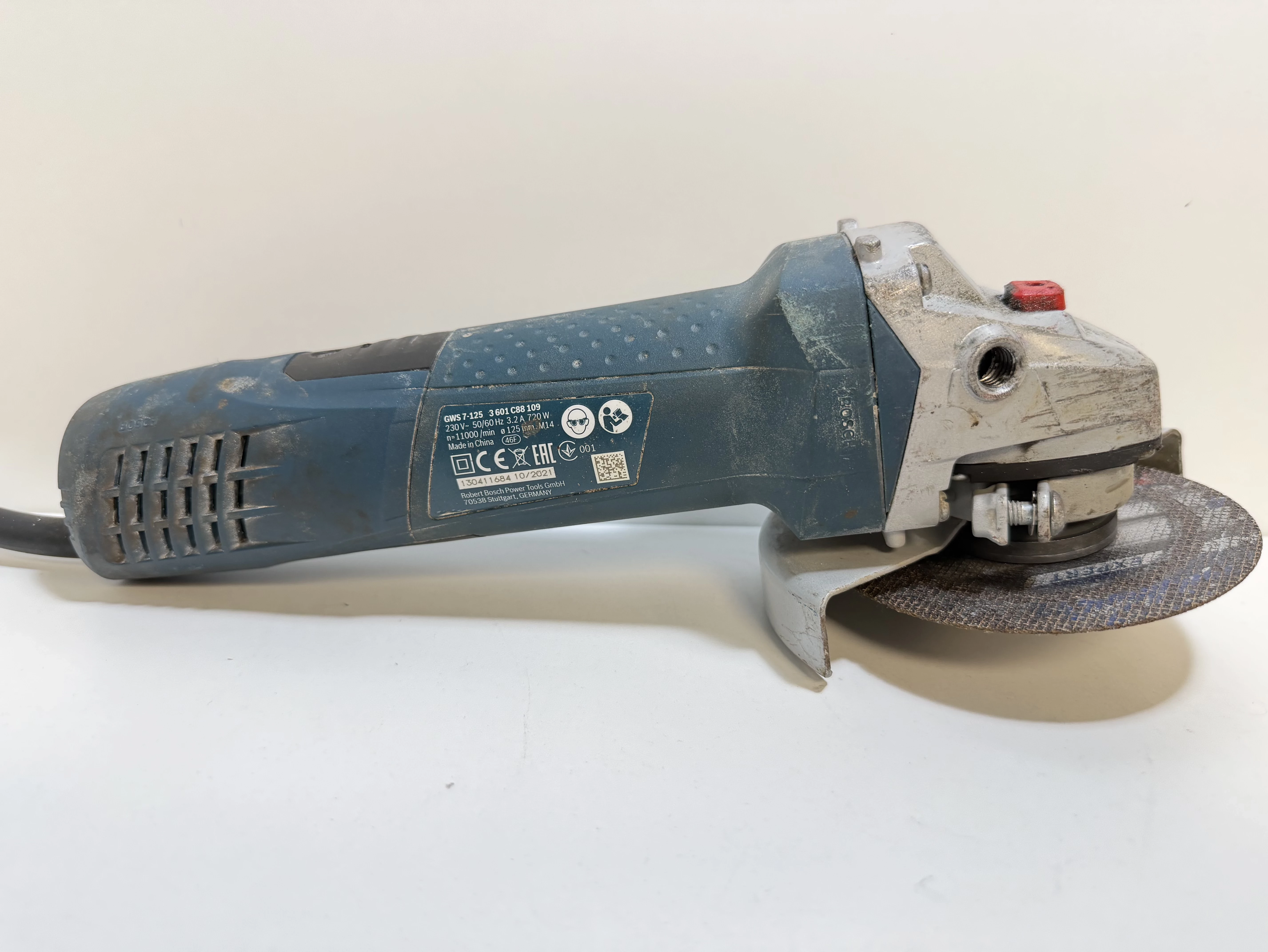 szlifierka-bosch-gws-7-125-720-w-kod-producenta-0601388203