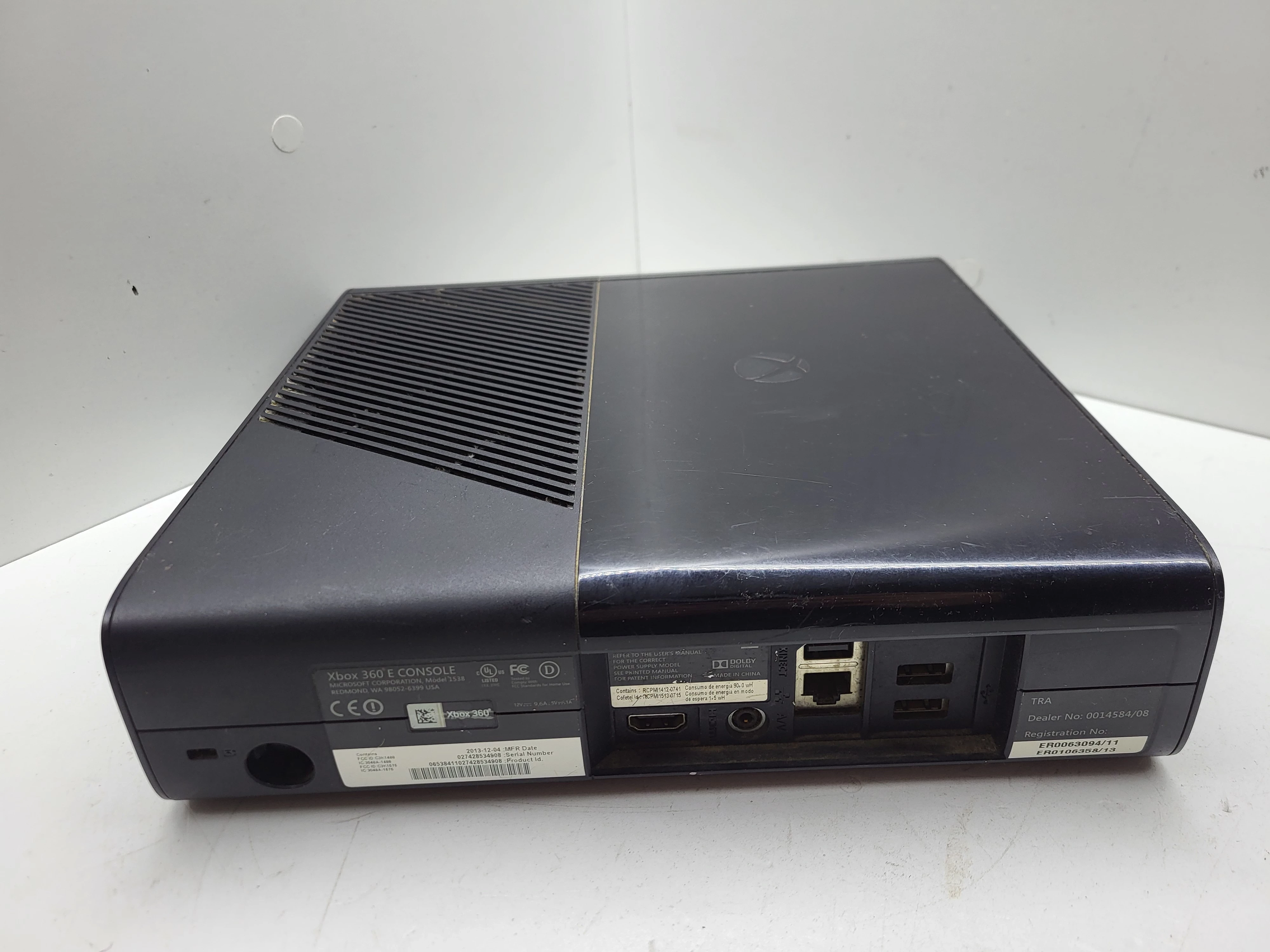 konsola-xbox-360e-250gb-pad-rodzaje-odtwarzanych-nosnikow-205982-2